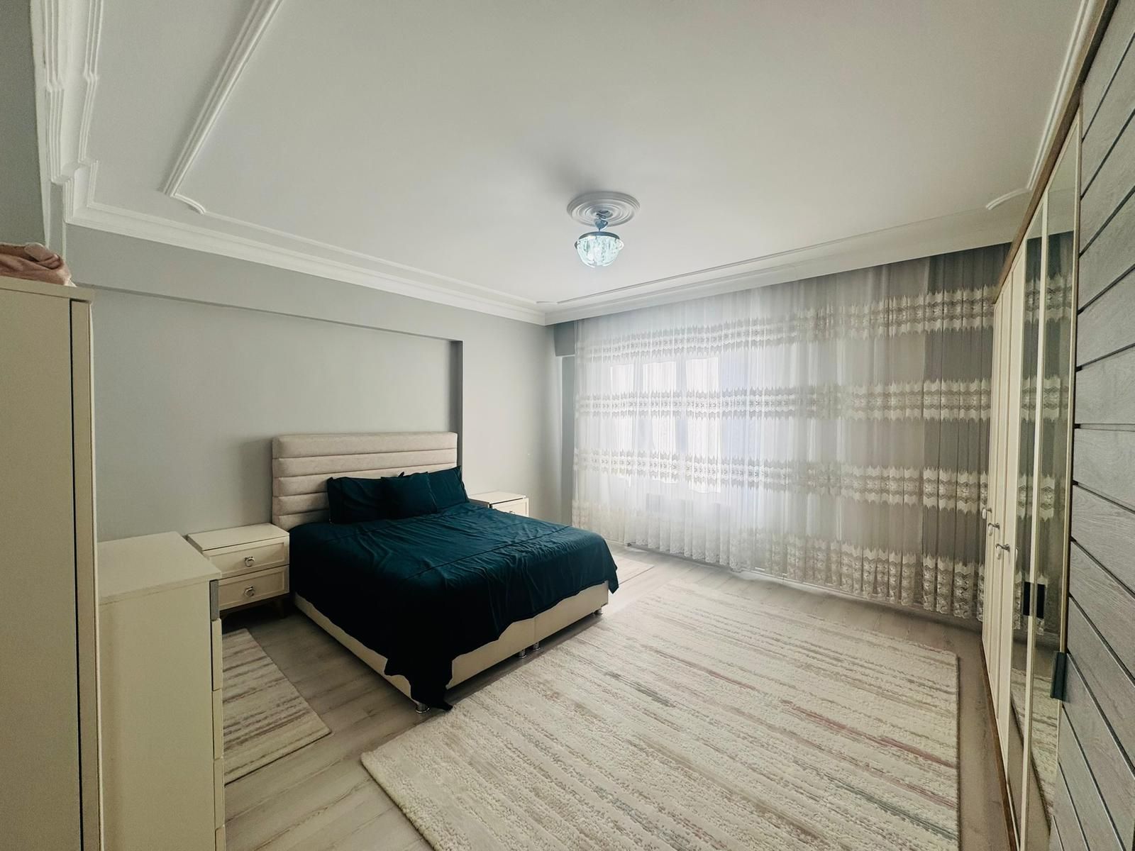 KENT MEYDANI AŞAĞISINDA MUSA ANTERDE 3+1 İÇİ YAPILI DAİRE