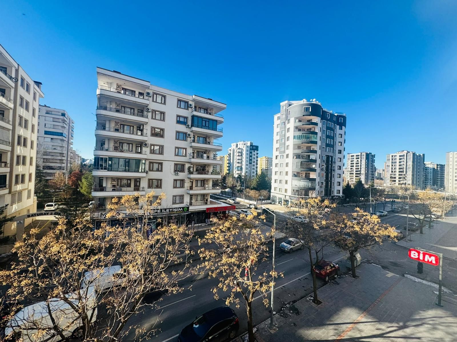 KENT MEYDANI AŞAĞISINDA MUSA ANTERDE 3+1 İÇİ YAPILI DAİRE