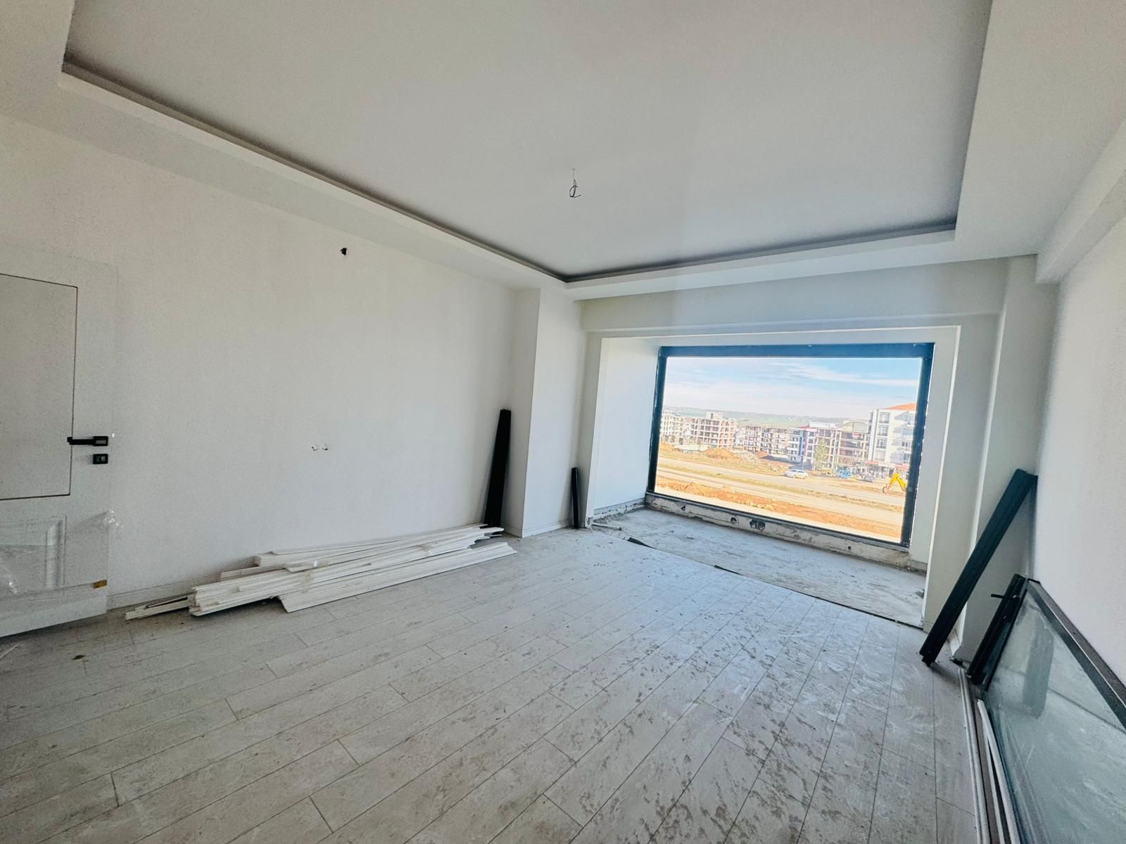 YENİŞEHİR DÖNÜMLÜ MAHALESİNDE 2+1 LÜKS DAİRE