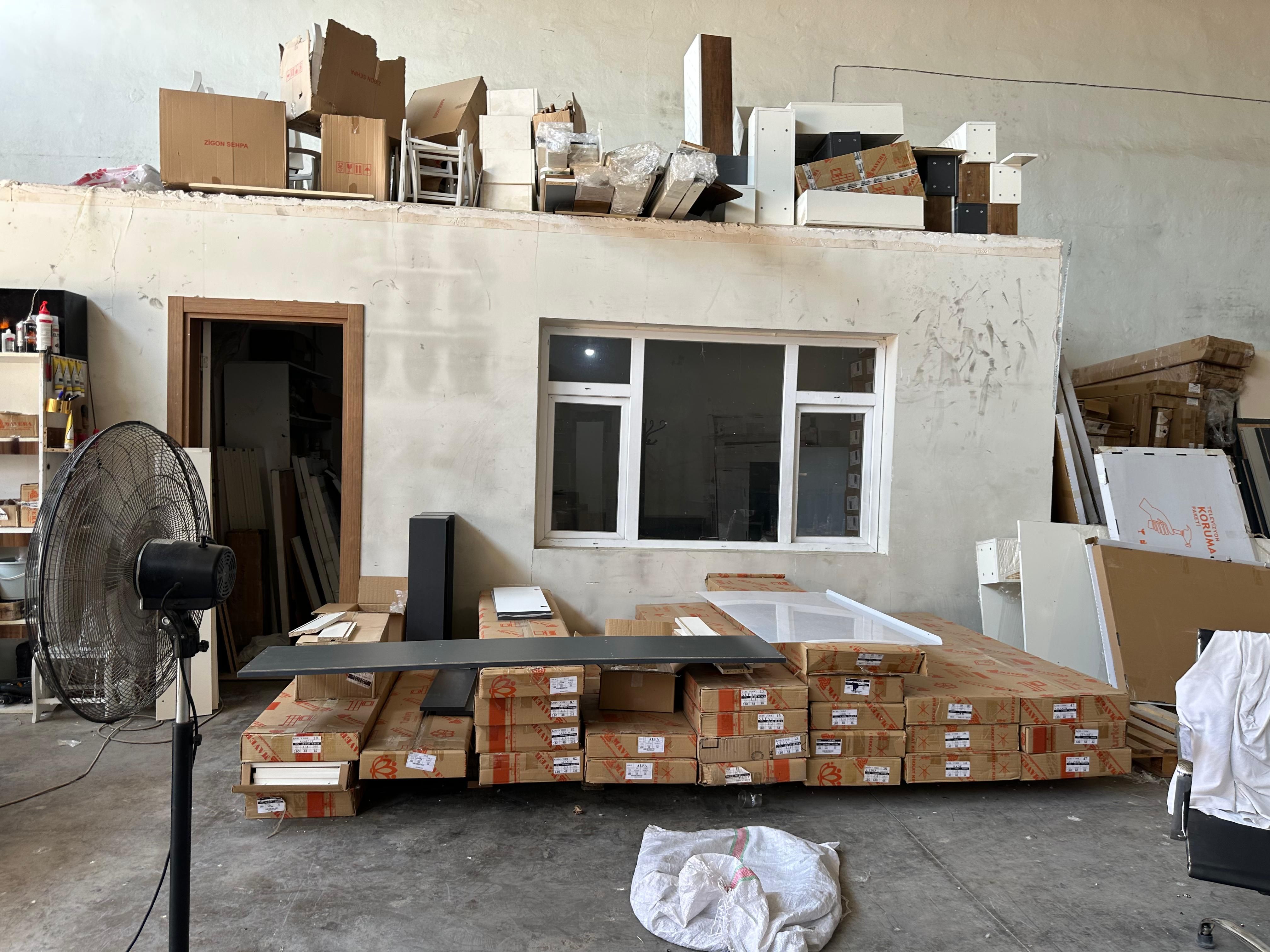 MEGA SANAYİDE 400M2 SATILIK FIRSAT DÜKKAN