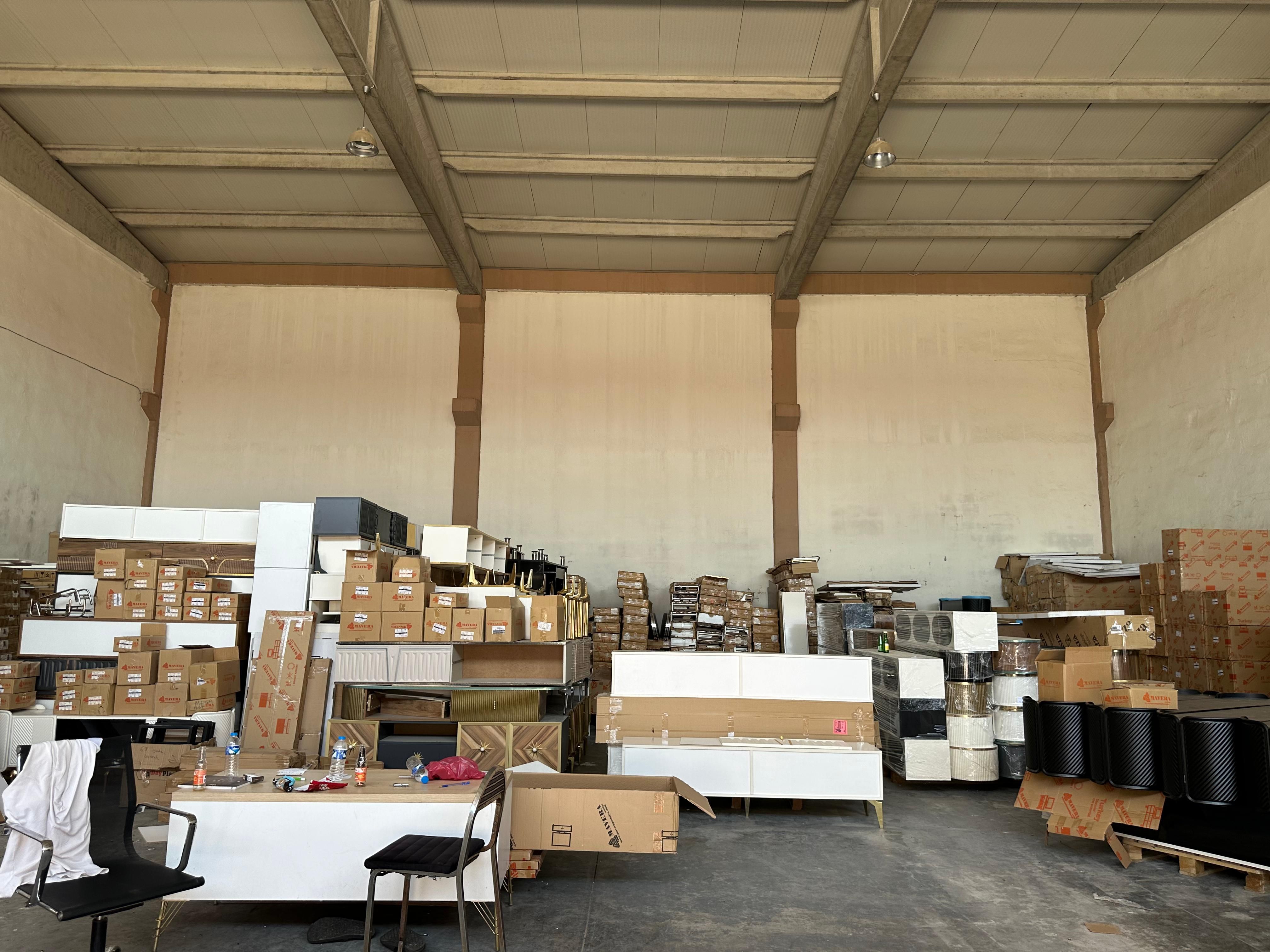 MEGA SANAYİDE 400M2 SATILIK FIRSAT DÜKKAN