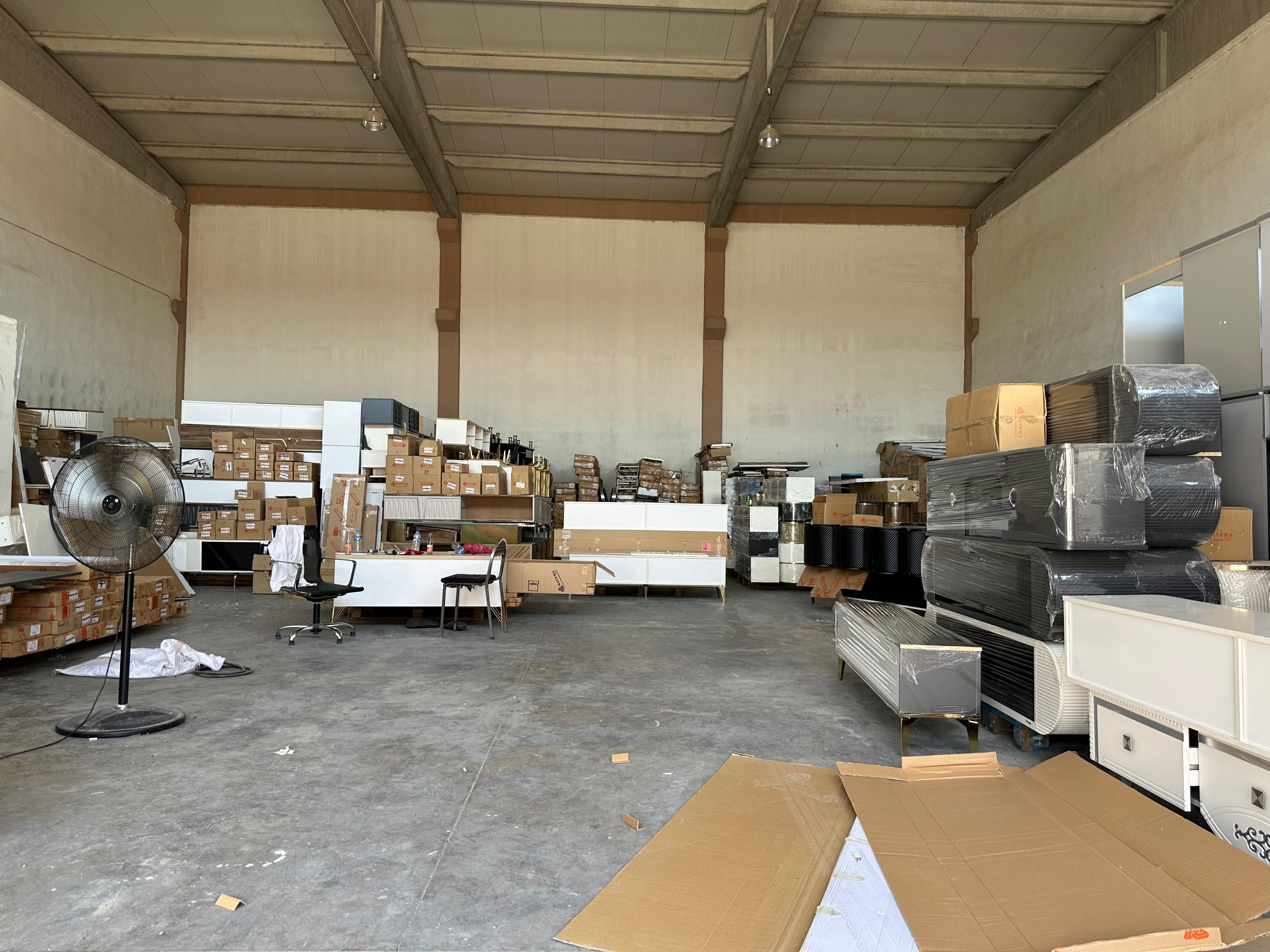 MEGA SANAYİDE 400M2 SATILIK FIRSAT DÜKKAN