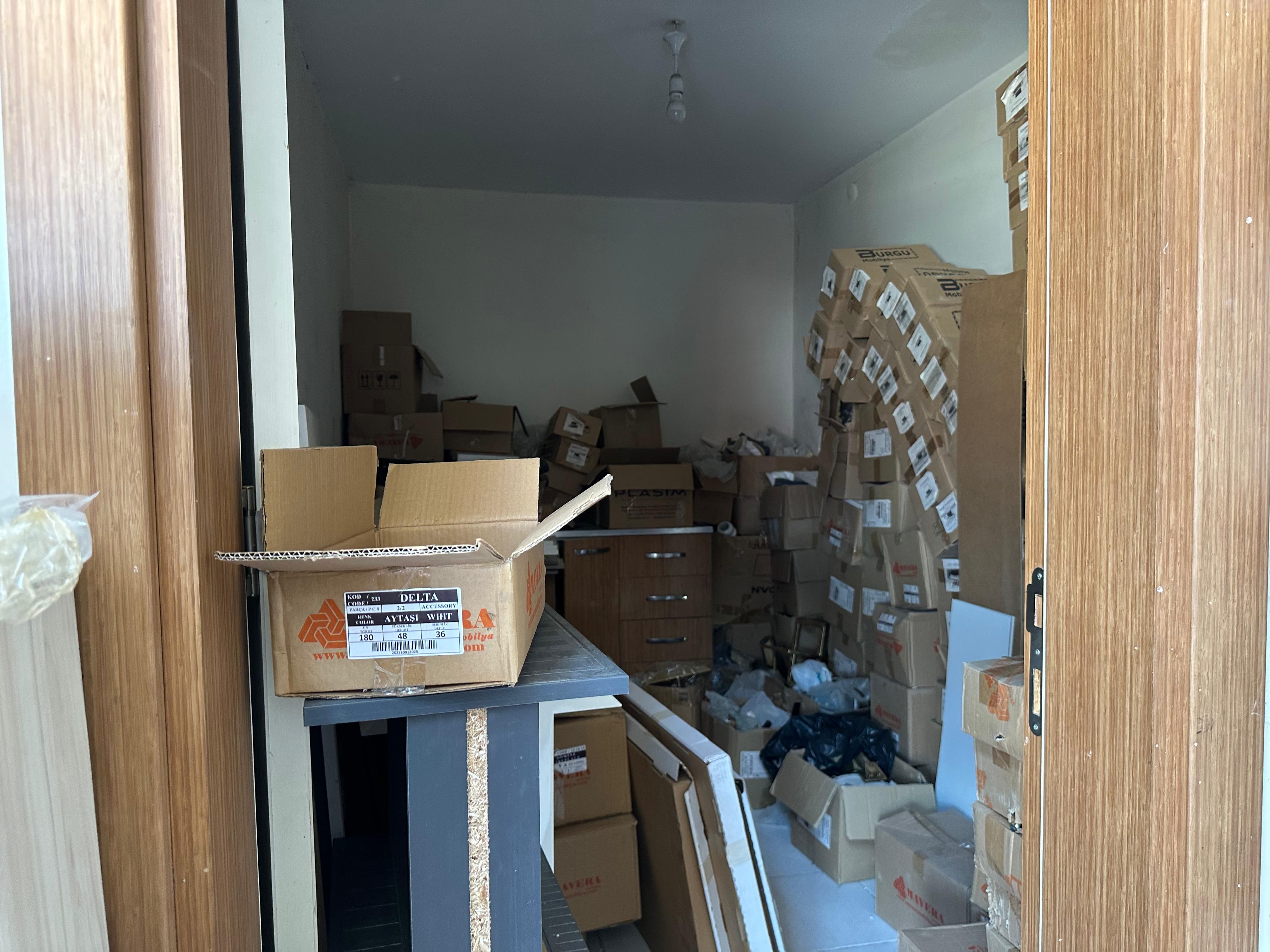 MEGA SANAYİDE 400M2 SATILIK FIRSAT DÜKKAN