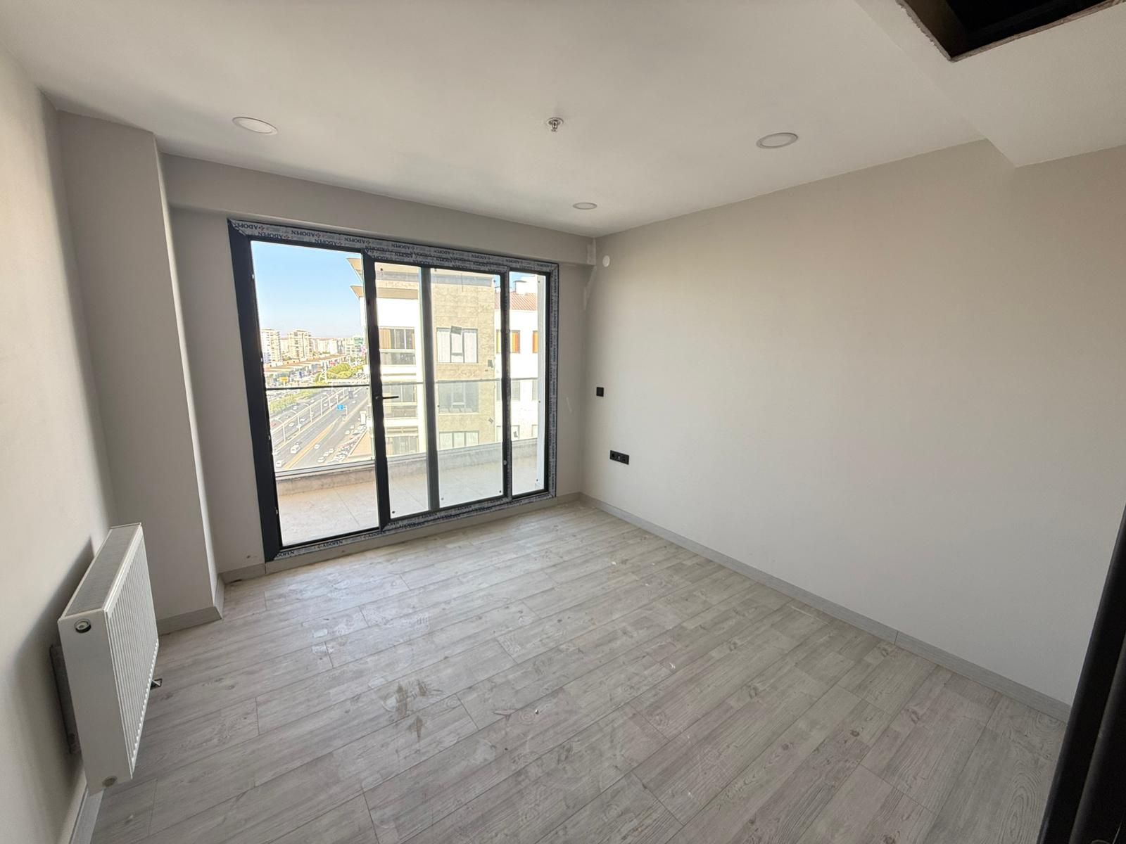 ÇEYSA CENROPELDE 3+1 KİRALIK BÜRO