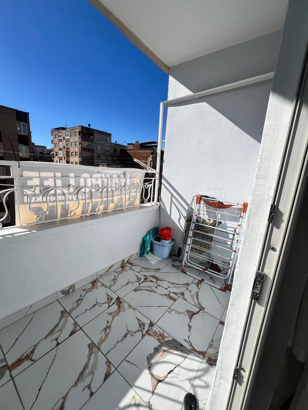 HUZUREVLERİN DE 3+1 SATILIK FIRSAT DAİRE