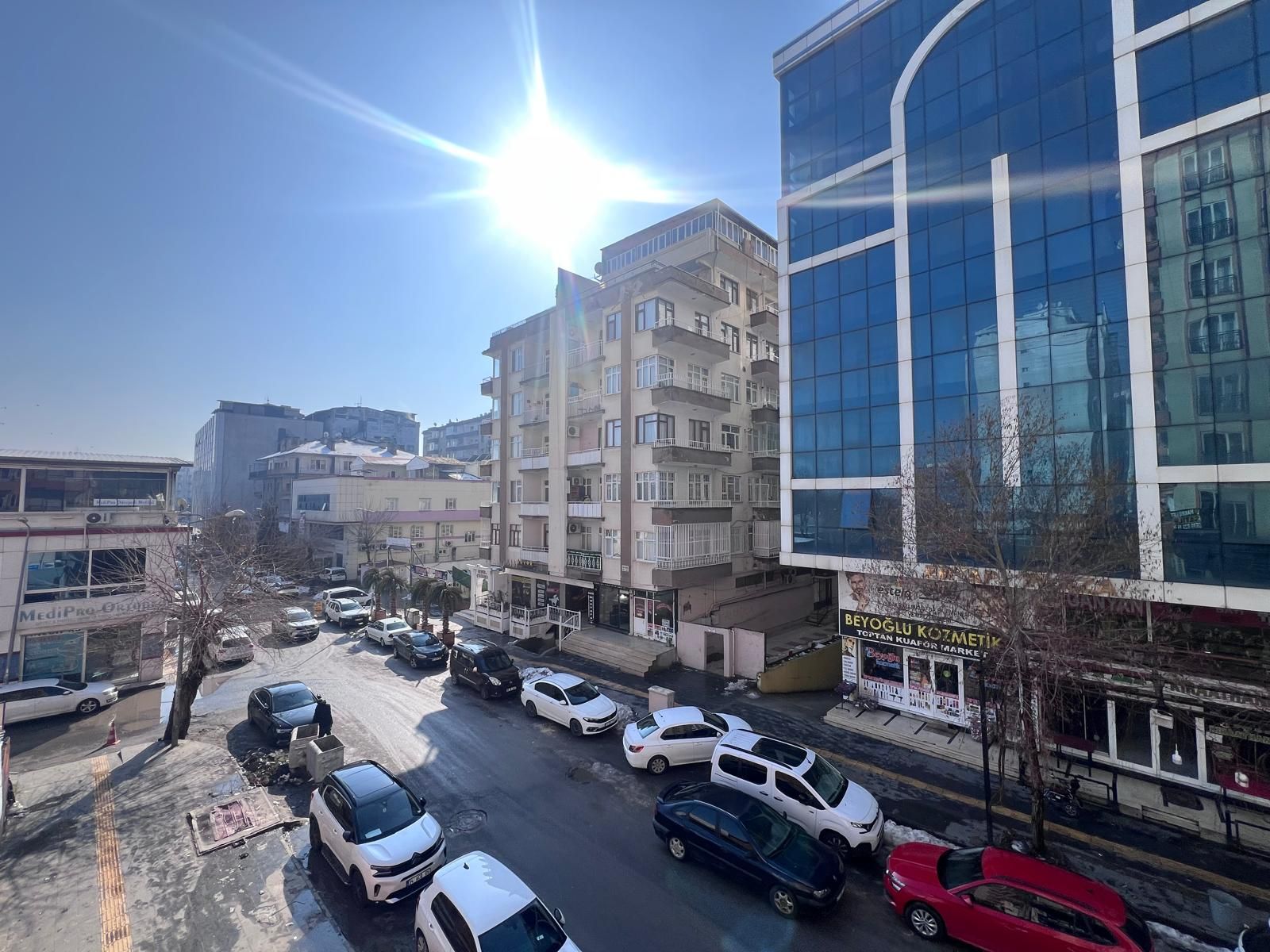 DAĞKAPI ESKİ DÜNYA DOĞUM YANINDA SATILIK 2+1 BÜRO VE DAİRE KULLANIMINA UYGUN MÜLK