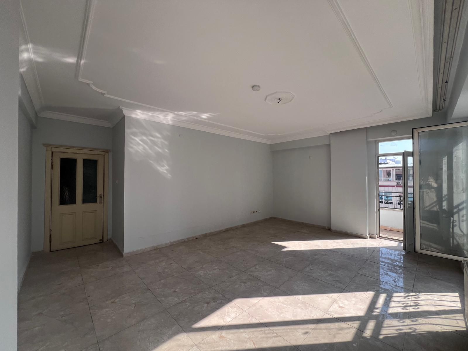 DAĞKAPI ESKİ DÜNYA DOĞUM YANINDA SATILIK 2+1 BÜRO VE DAİRE KULLANIMINA UYGUN MÜLK