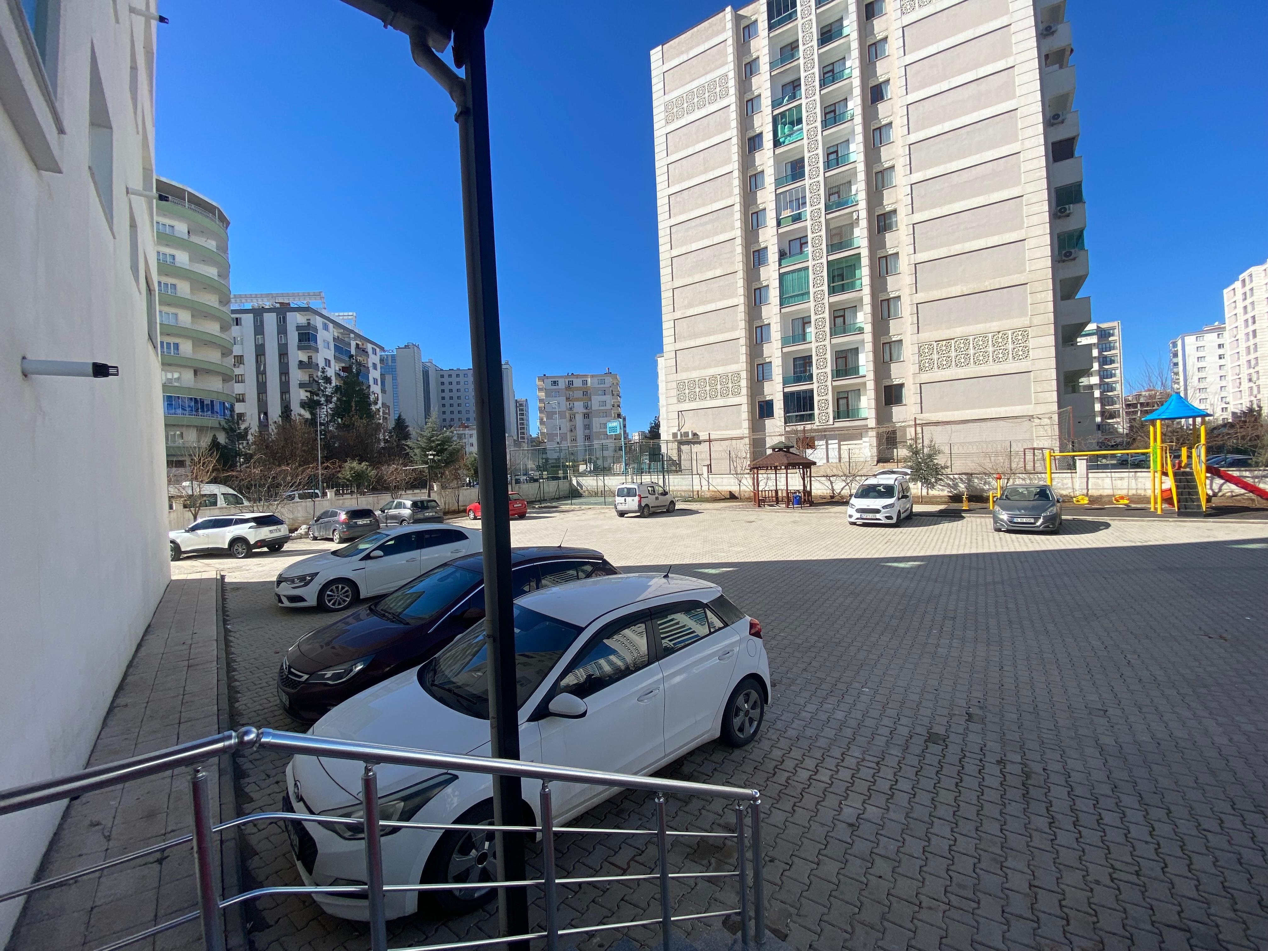 URFA YOLUNDA ACİL SATILIK 3+1 FIRSAT DAİRE