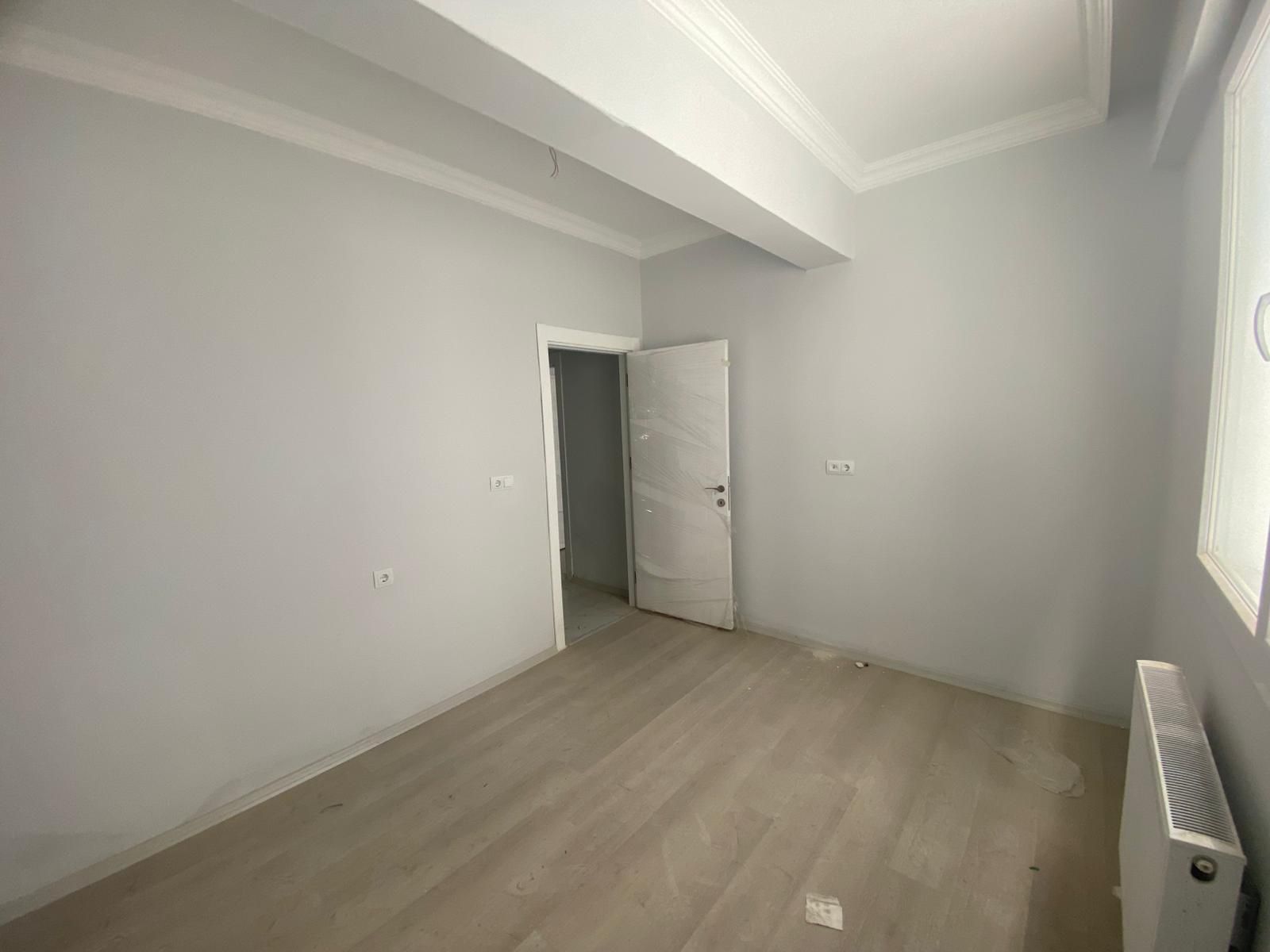 RIZVANAĞA CADDESİNDE SATILIK KELEPİR 2+1 DAİRE
