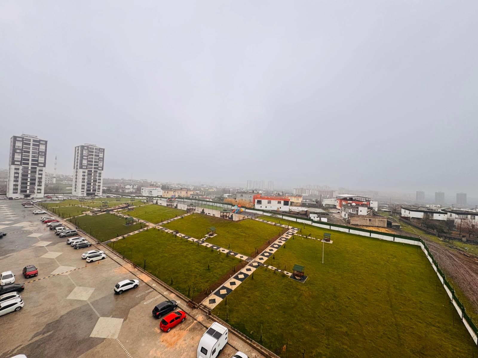 STDAYUM YOLU ÜZERİNDE 2+1 ORTA KAT DAİRE