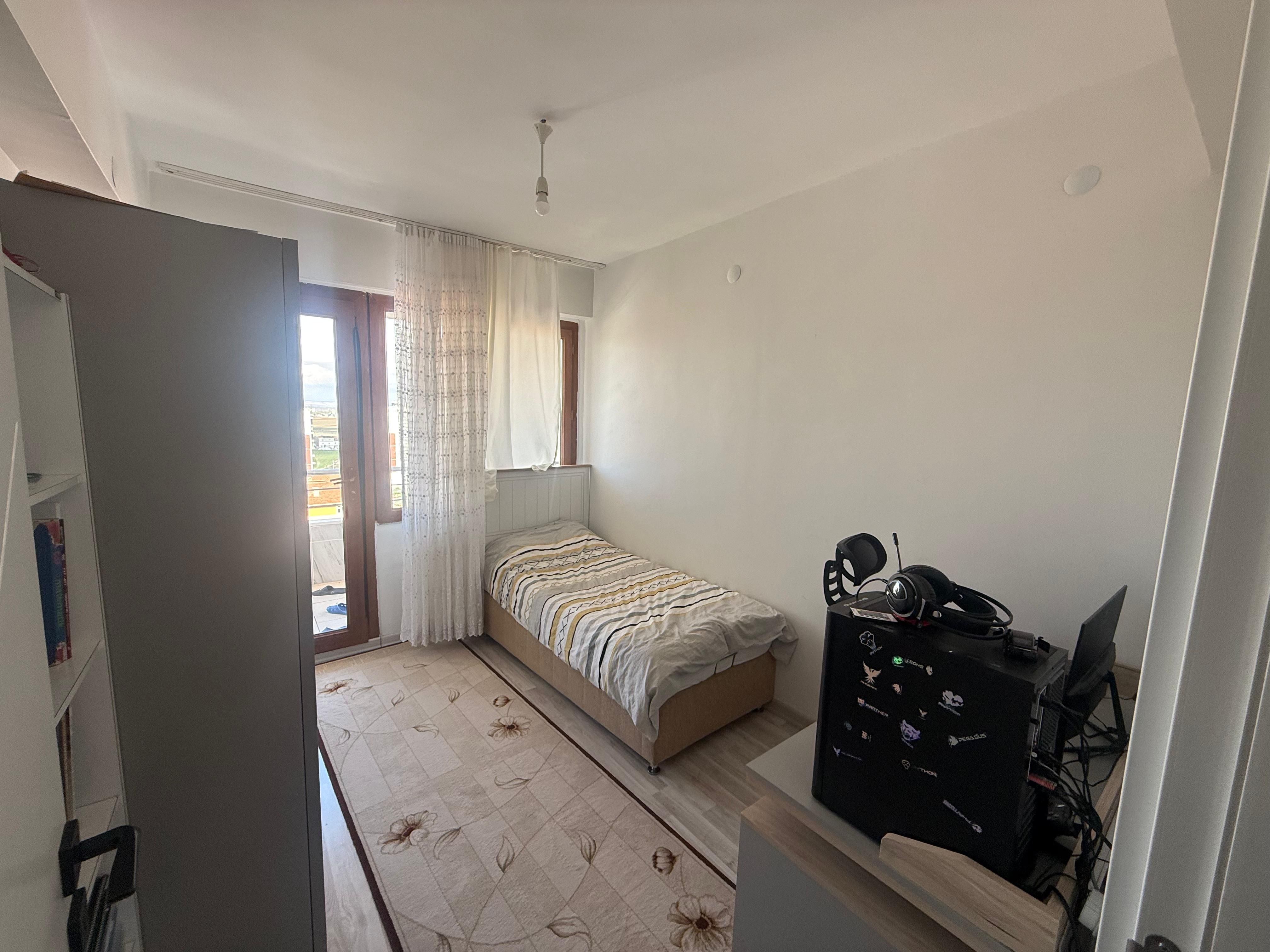 ÜÇKUYULARDA 3+1SATILIK FIRSAT DAİRE