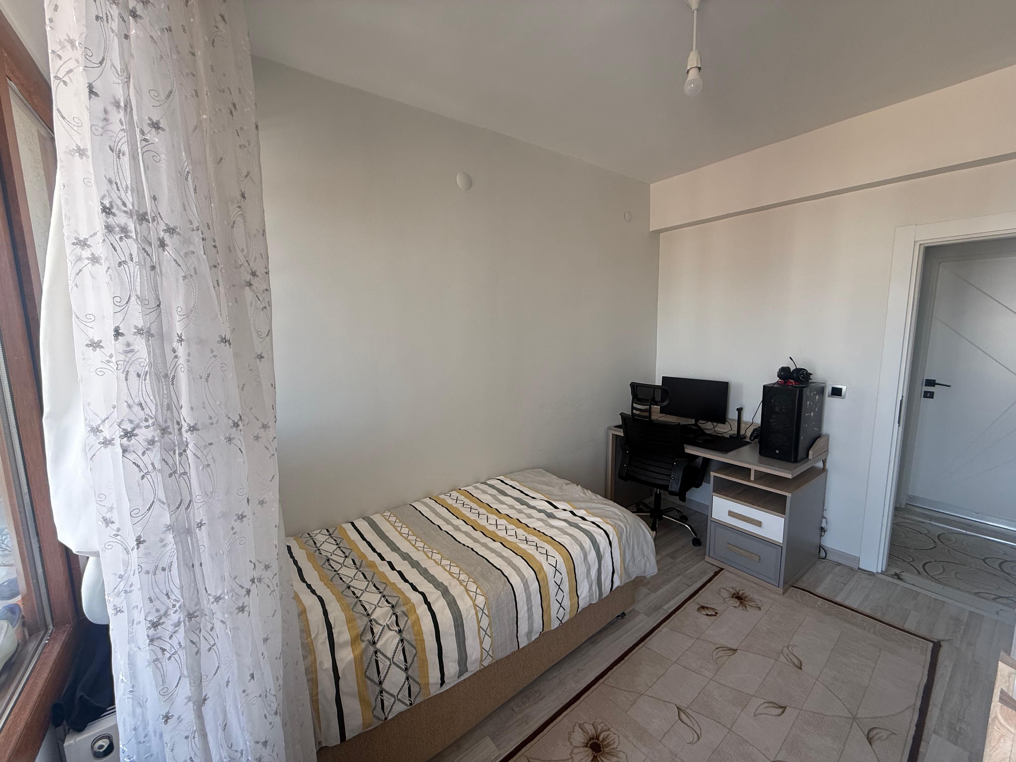 ÜÇKUYULARDA 3+1SATILIK FIRSAT DAİRE