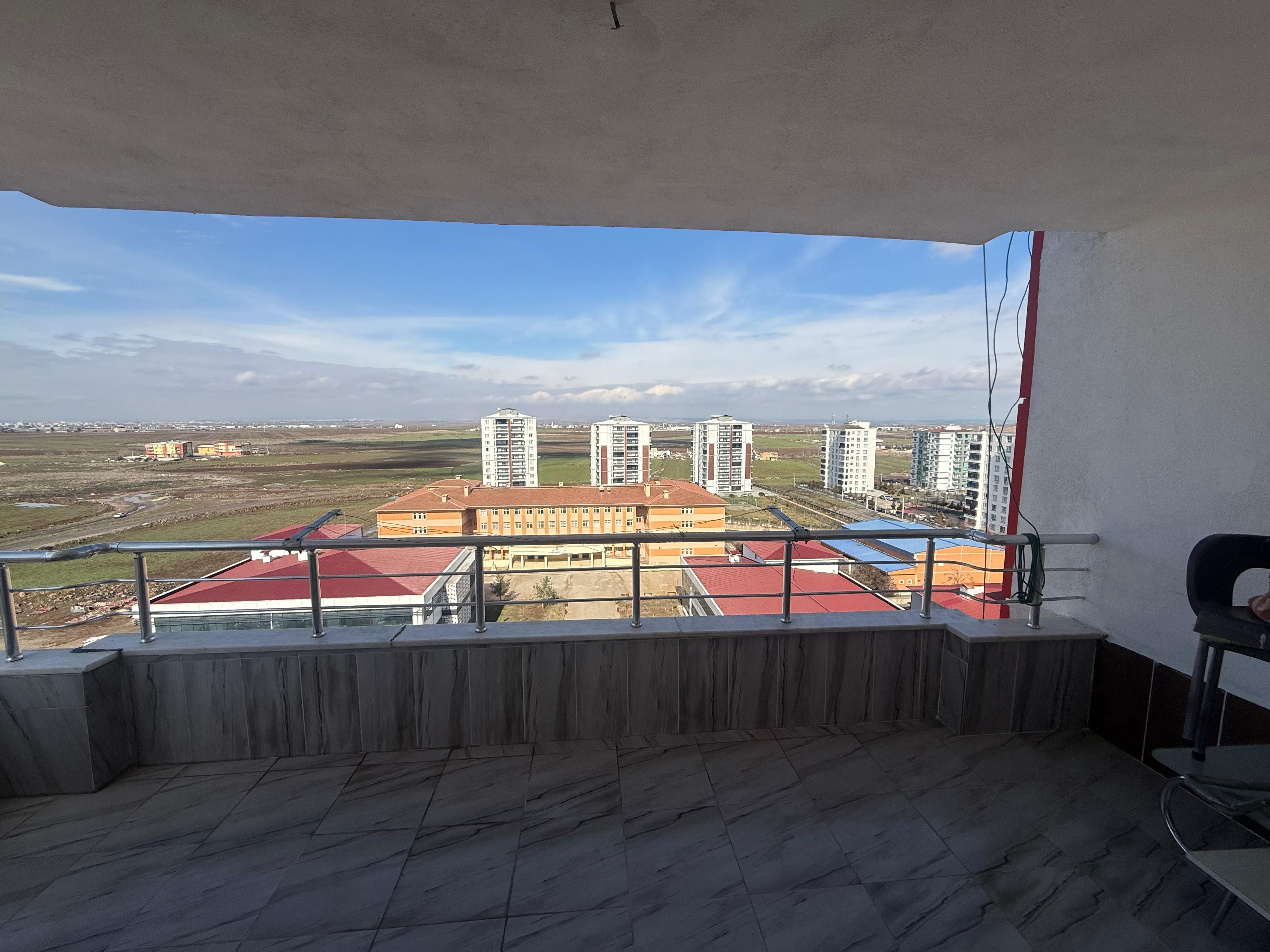 ÜÇKUYULARDA 3+1SATILIK FIRSAT DAİRE