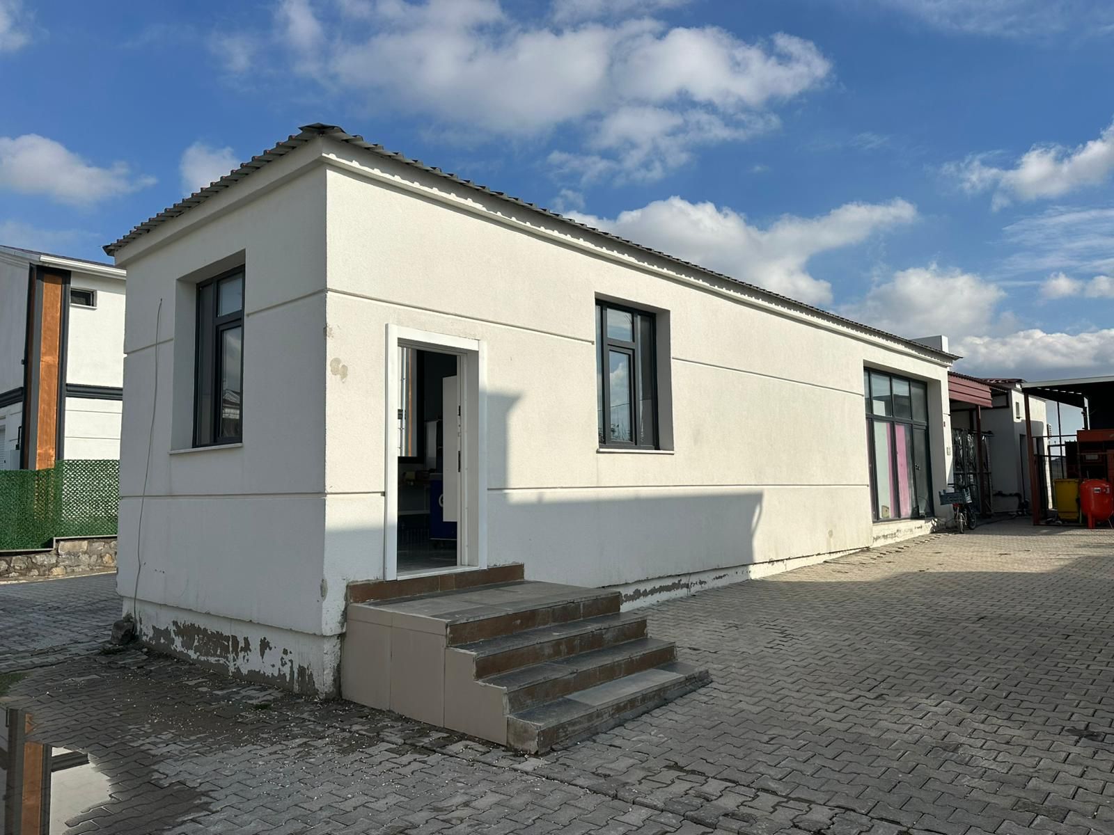 KENT ORMAN 41 VİLLALIK SİTE İÇERİSİNDE SATILIK DÜKKAN