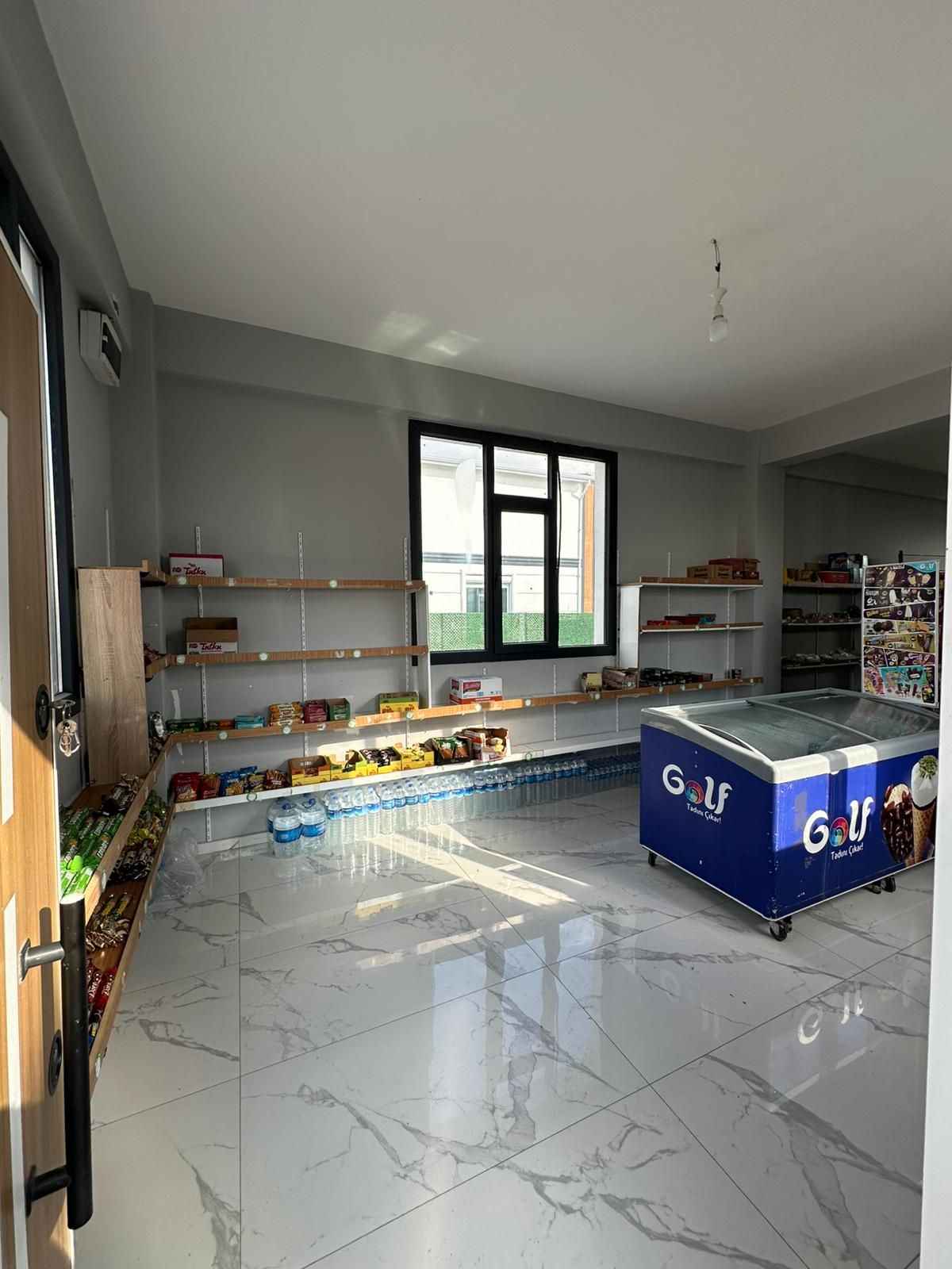 KENT ORMAN 41 VİLLALIK SİTE İÇERİSİNDE SATILIK DÜKKAN