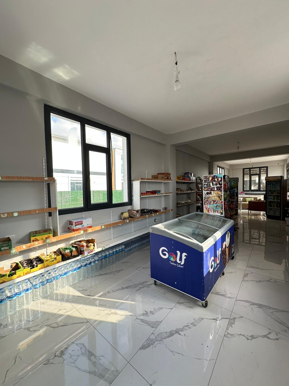 KENT ORMAN 41 VİLLALIK SİTE İÇERİSİNDE SATILIK DÜKKAN