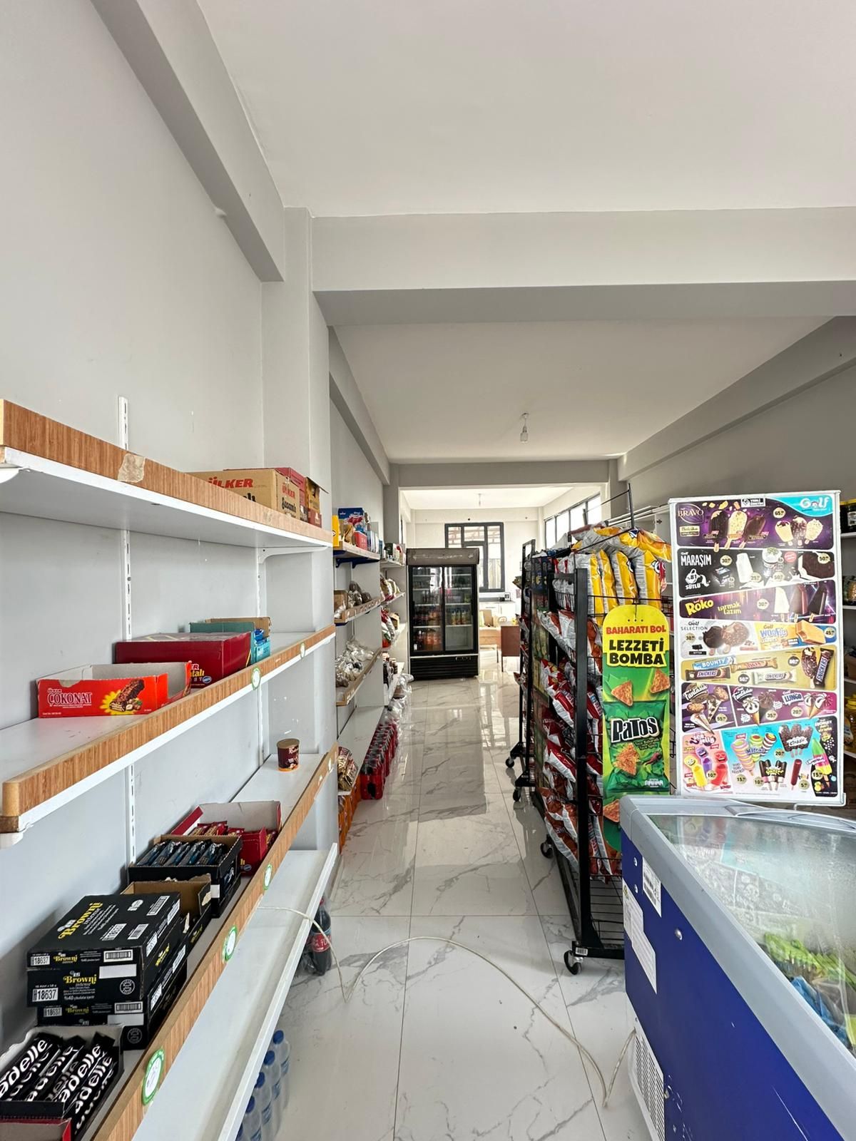 KENT ORMAN 41 VİLLALIK SİTE İÇERİSİNDE SATILIK DÜKKAN