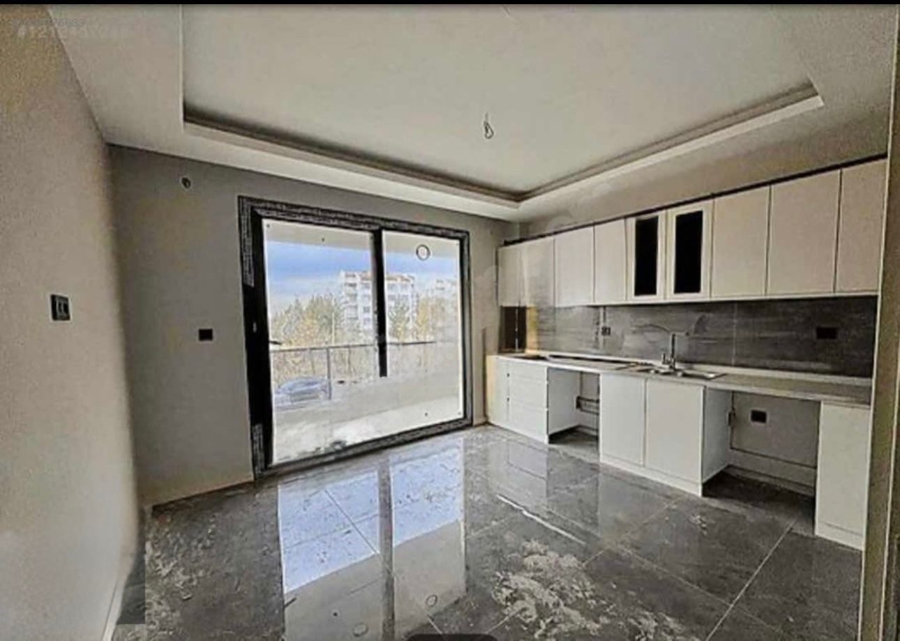 ELAZIĞ YOLU ÜZERİ 2+1 SATILIK HAVUZLU SIFIR DAİRE