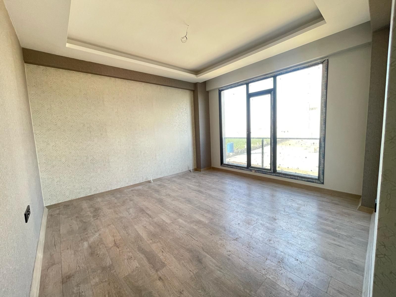 ELAZIĞ YOLU ÜZERİ 2+1 SATILIK HAVUZLU SIFIR DAİRE
