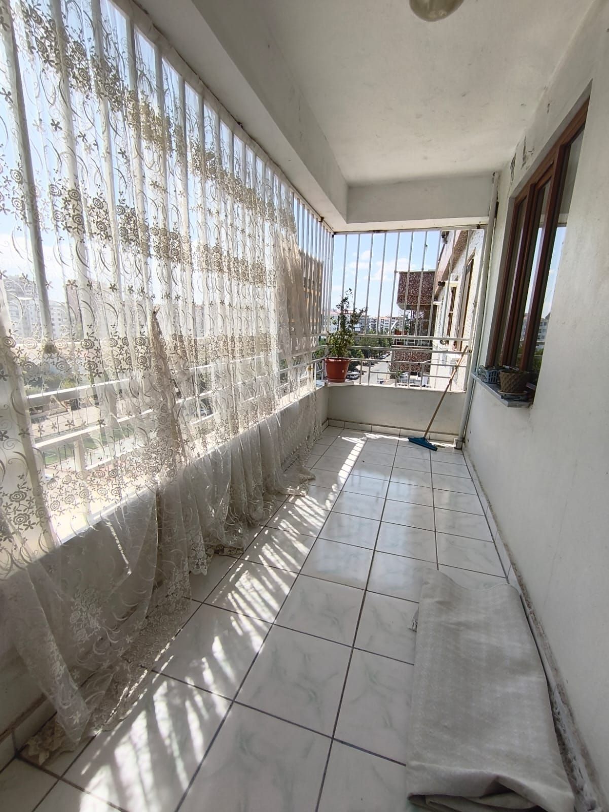 YENİ YOL'DA SATILIK 3+1 DAİRE