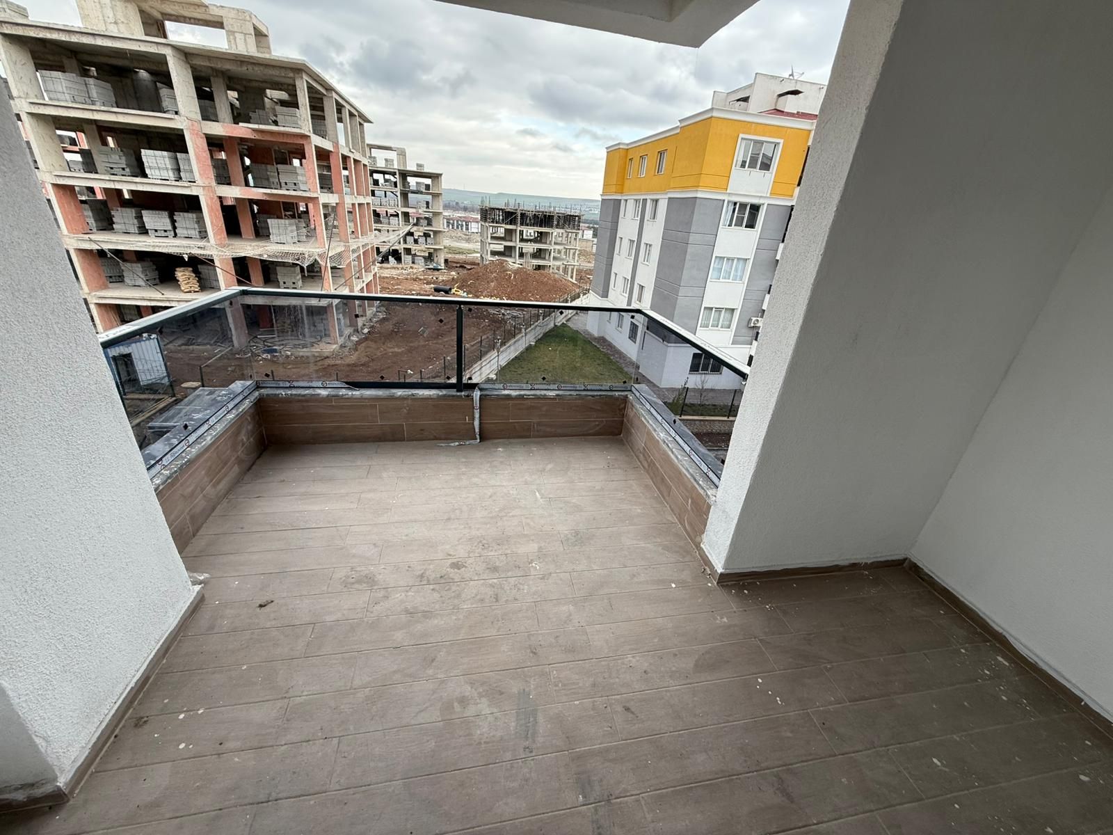 450 EVLERDE SATILIK 2+1 SIFIR DAİRE