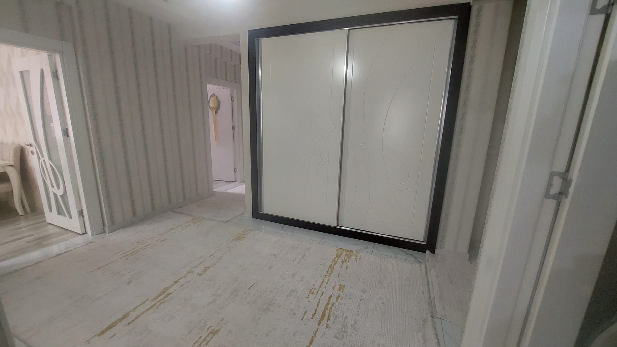FABRİKA MAHALLESİNİN EN GÜZEL HAVUZLU 3.5+1 DAİRESİ SATIŞTA