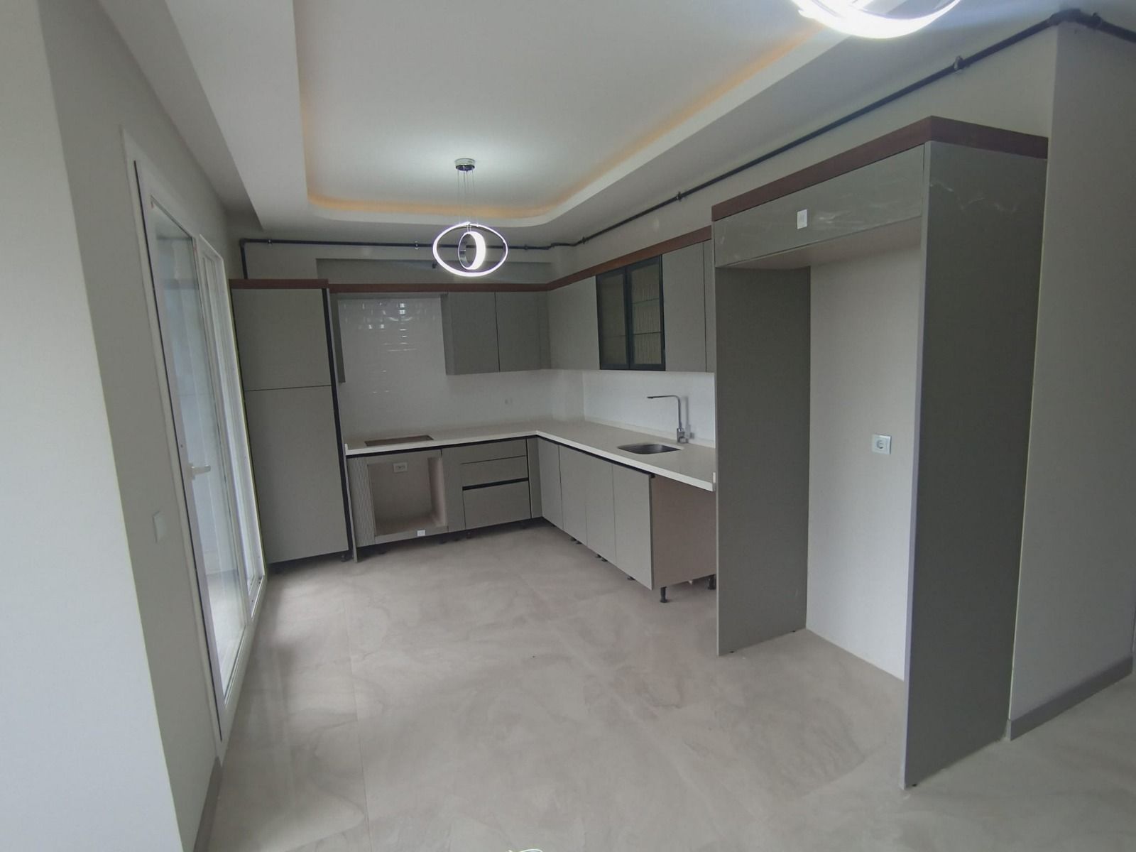 MAKRO LİFE GÜVENCESİYLE CHERY BAYİ CİVARINDA LÜKS 2+1 SATILIK DAİRE