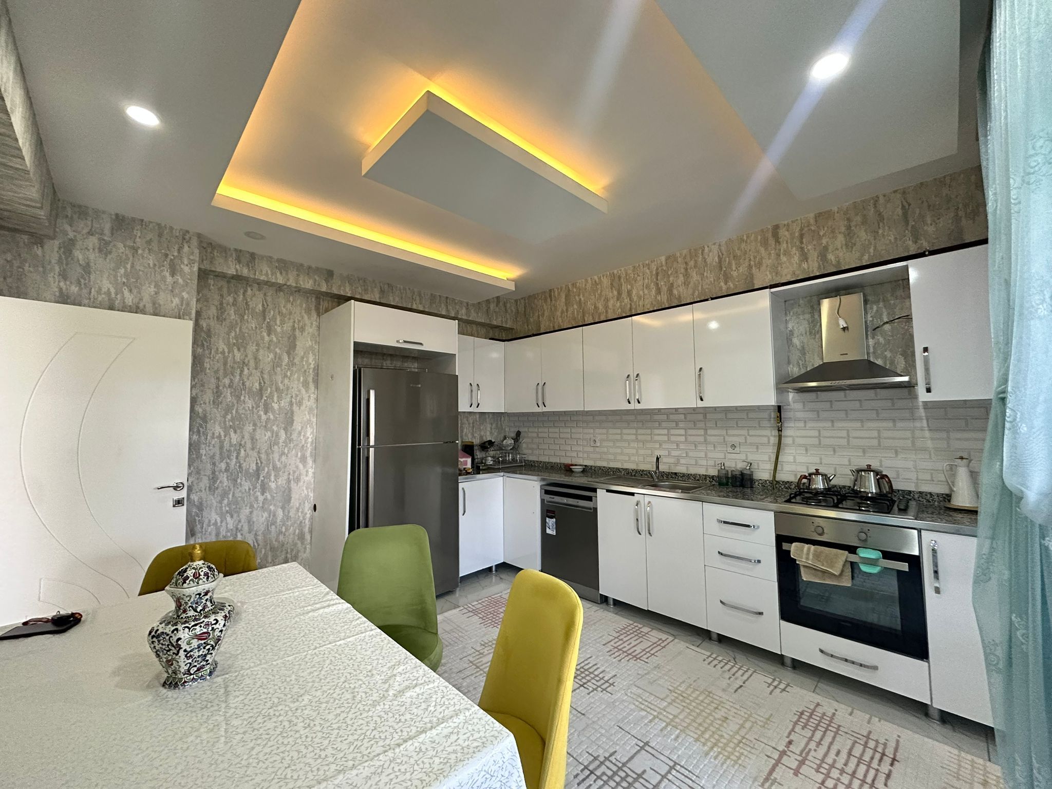 BAĞCILAR HESKİF CADDESİNDE 3+1 LÜKS DAİREMİZ SATILIKTIR