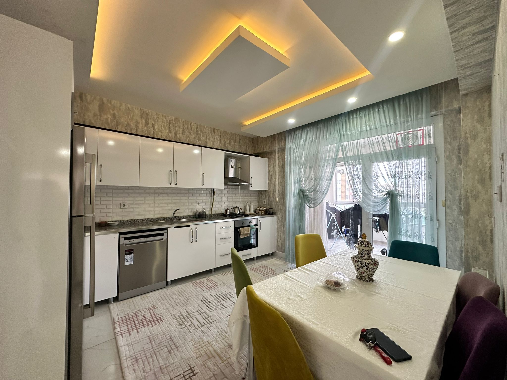 BAĞCILAR HESKİF CADDESİNDE 3+1 LÜKS DAİREMİZ SATILIKTIR