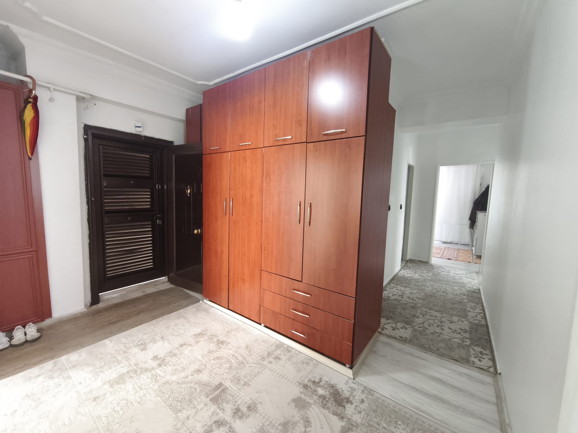 SATILIK TESİSLER KAVŞAĞI CİVARI 3+1 DAİRE