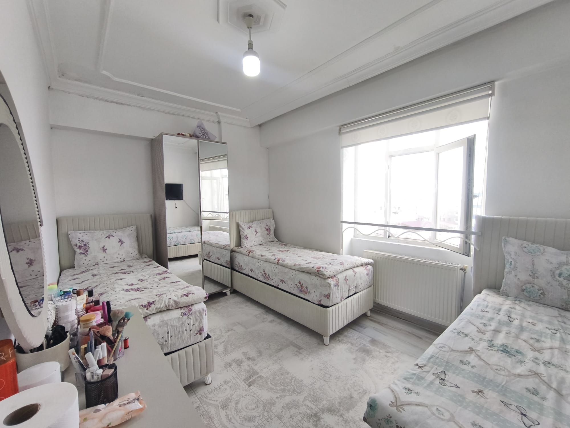 SATILIK TESİSLER KAVŞAĞI CİVARI 3+1 DAİRE