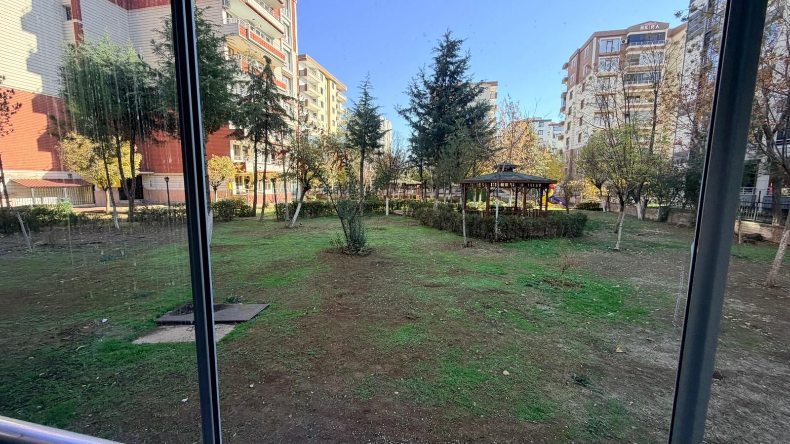 BAĞCILAR ÖĞRETMENİM OKULLARI ARKASINDA 2+1 MASRAFLI SATILIK DAİRE