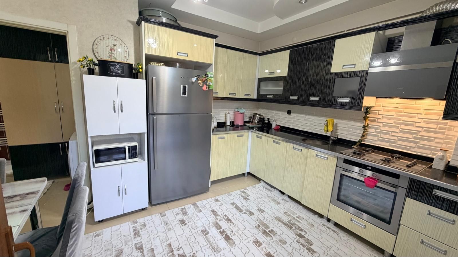 BAĞCILAR ÖĞRETMENİM OKULLARI ARKASINDA 2+1 MASRAFLI SATILIK DAİRE