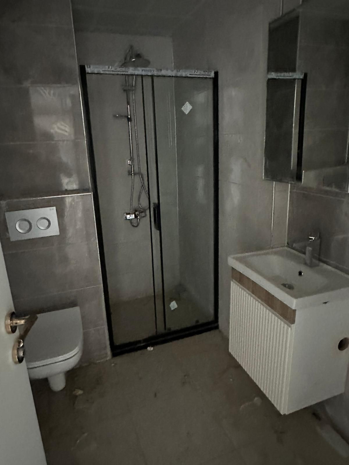 MASTFROŞ CADDESİ KAYALAR YAPI KALİTESİYLE 2+1 FIRSAT DAİRE