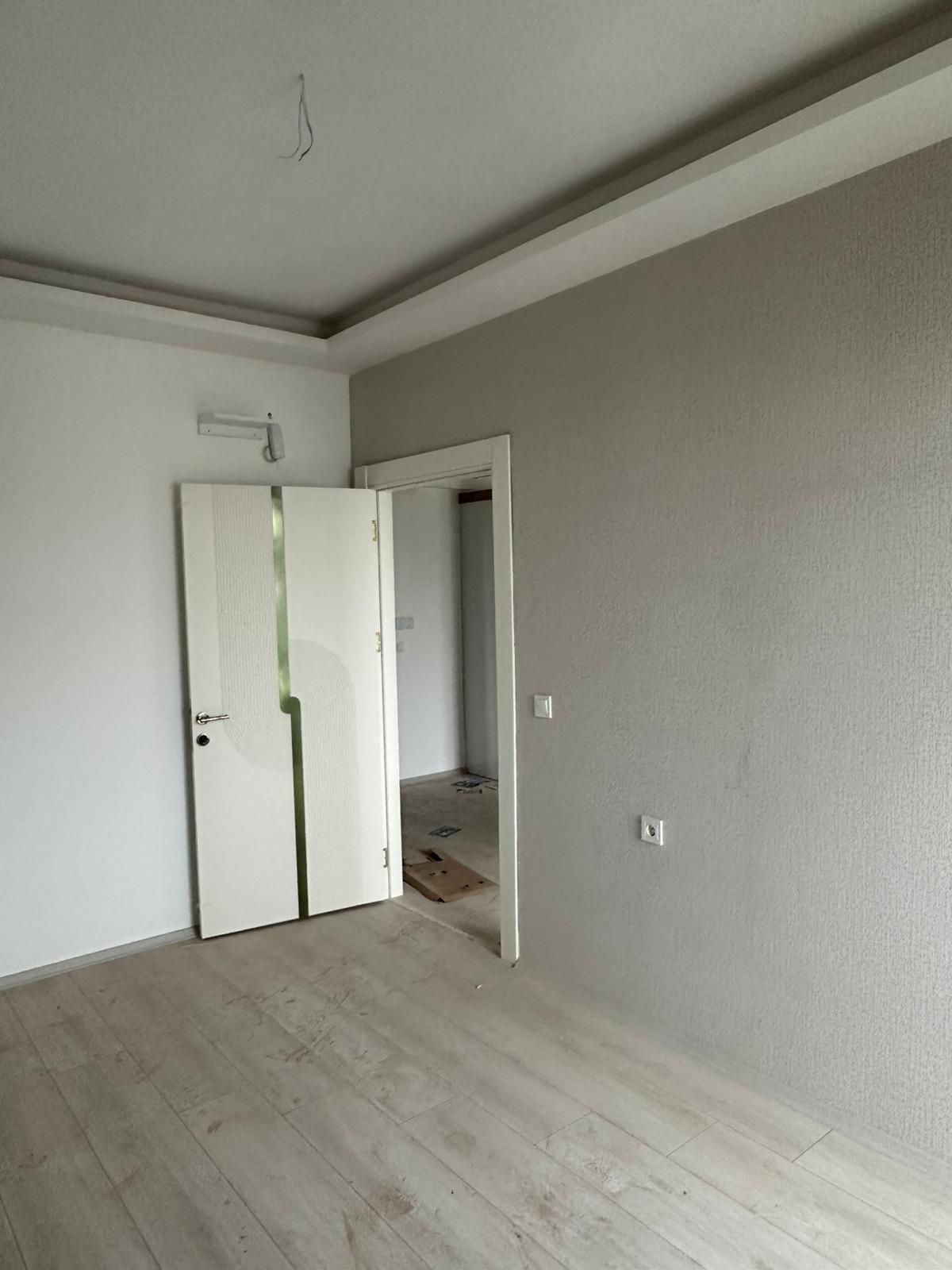 MASTFROŞ CADDESİ KAYALAR YAPI KALİTESİYLE 2+1 FIRSAT DAİRE