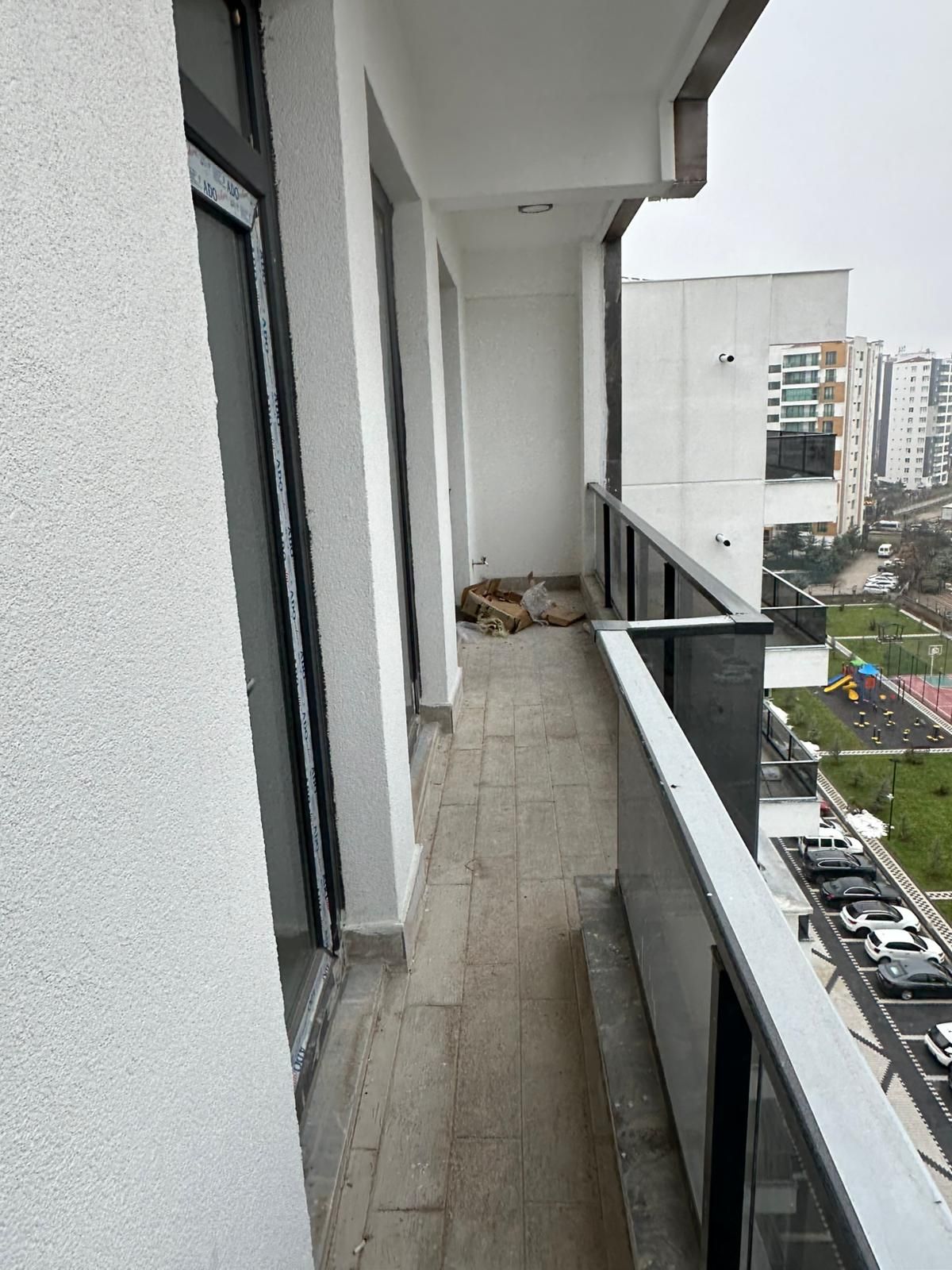 MASTFROŞ CADDESİ KAYALAR YAPI KALİTESİYLE 2+1 FIRSAT DAİRE