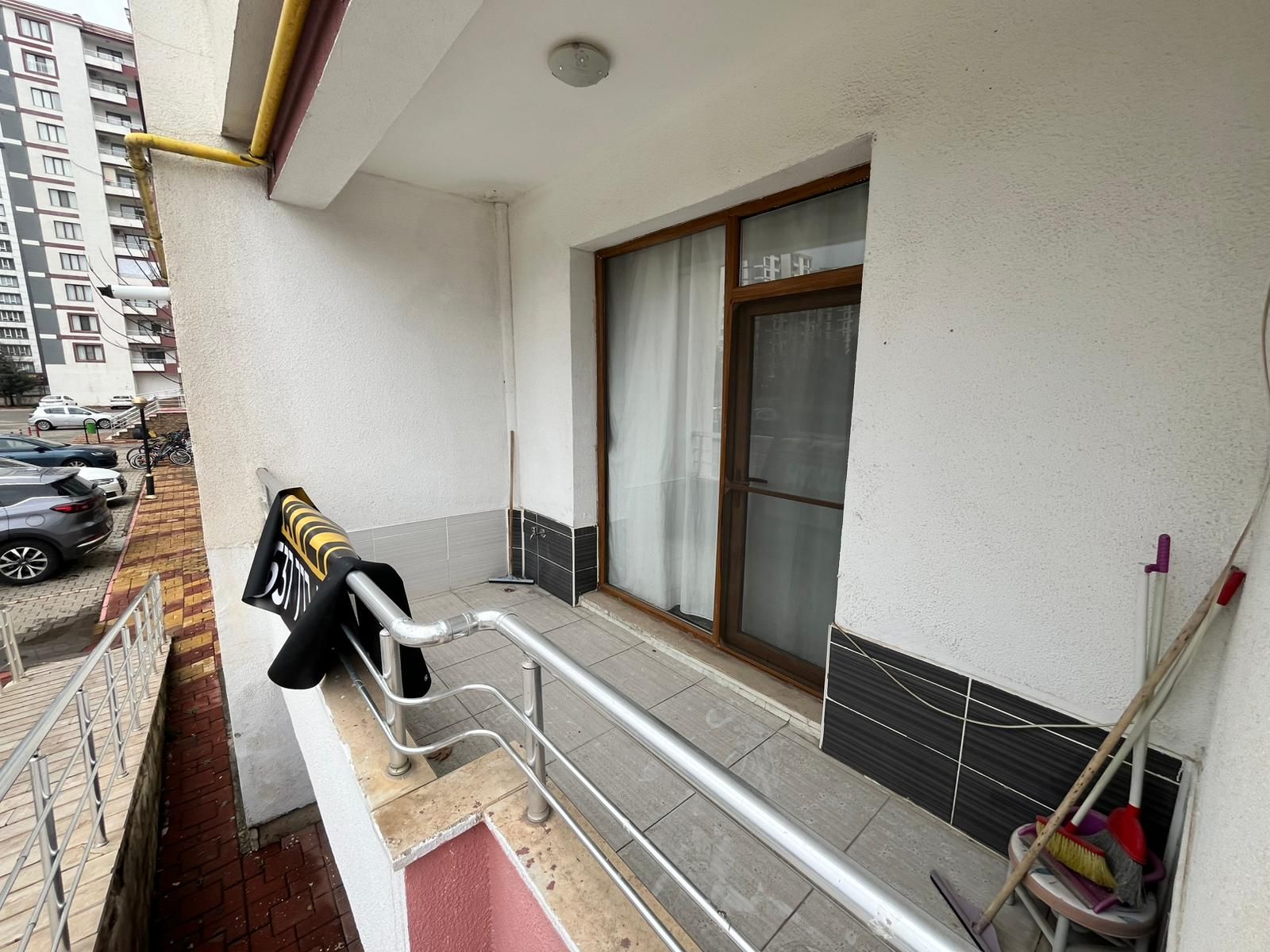 75' TE ŞEHRİ BARAN DAN GİRİŞ KAT 2+1 ACİL SATIIK DAİRE