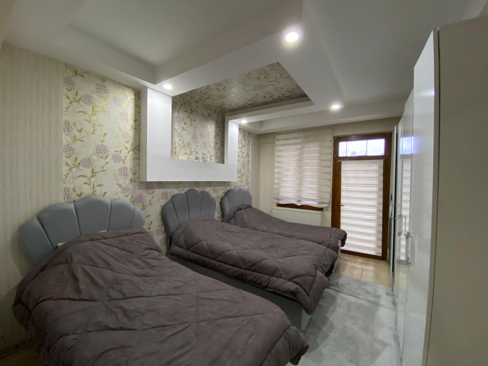 BAĞCILAR EVRİM ALATAŞ CADDESİNDE 3+1 LÜX DAİRE