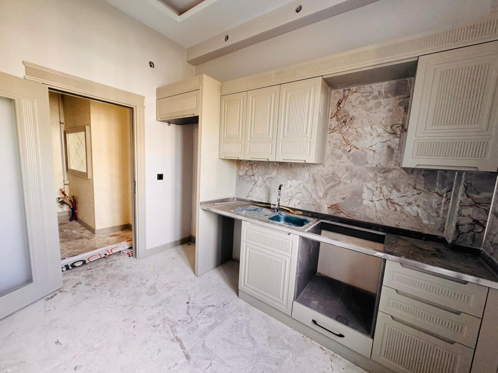 YENİŞEHİR DÖNÜMLÜ MAHALLESİNDE 2+1 LÜKS DAİRE