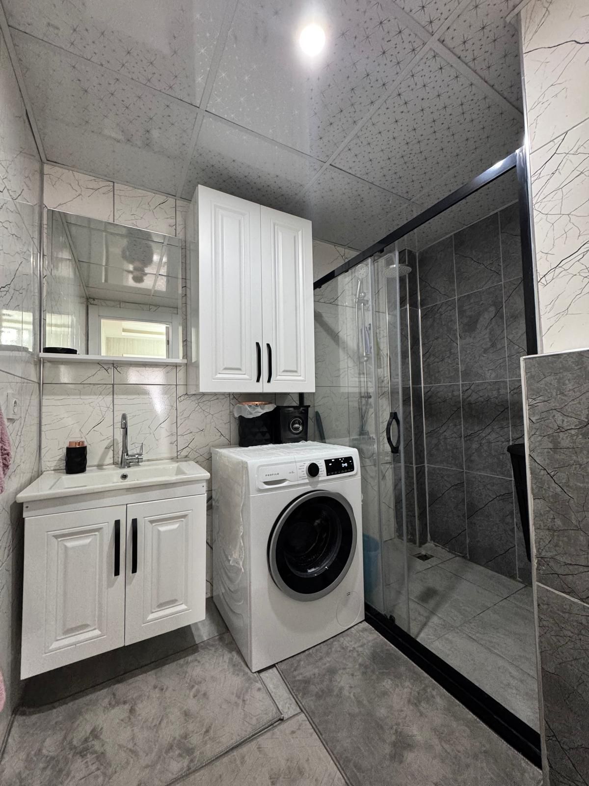 ÜÇKUYULAR ARAŞTIRMA HASTANESİ KARŞISINDA SİTE İÇİ 2.5+1 ACİL SATILIK DAİRE