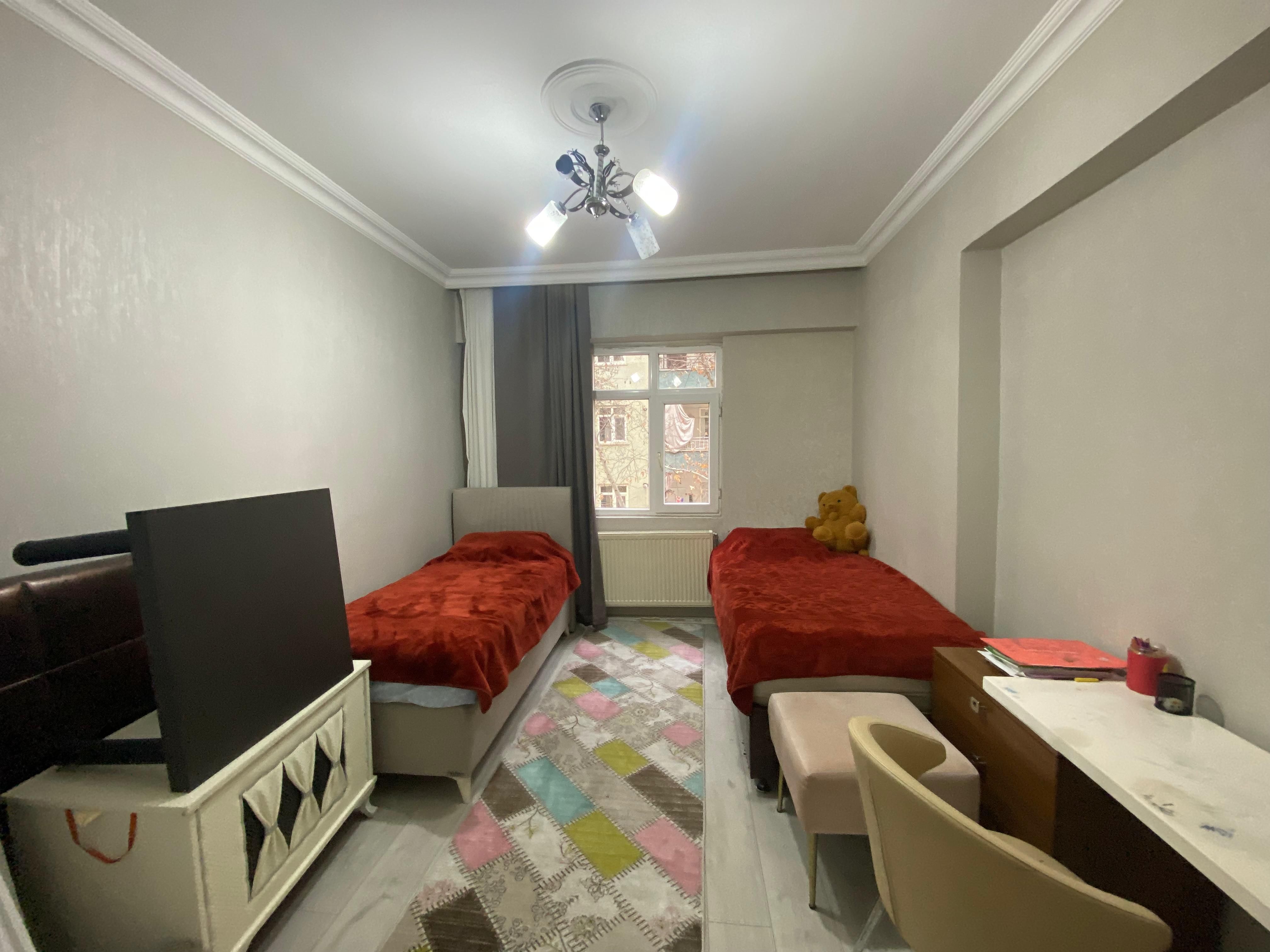 TESİSLERDE SATILIK 3+1 DAİRE