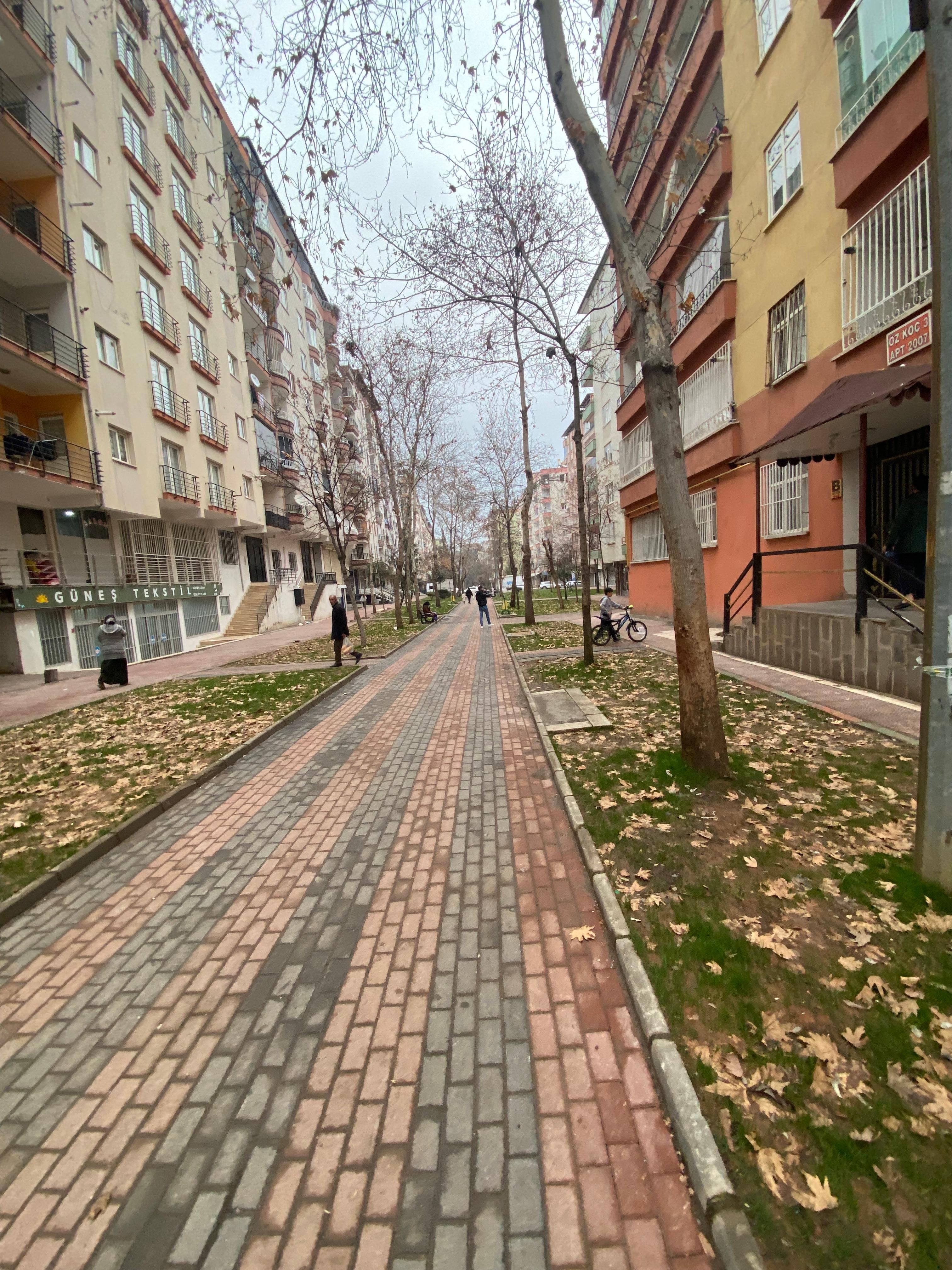 TESİSLERDE SATILIK 3+1 DAİRE