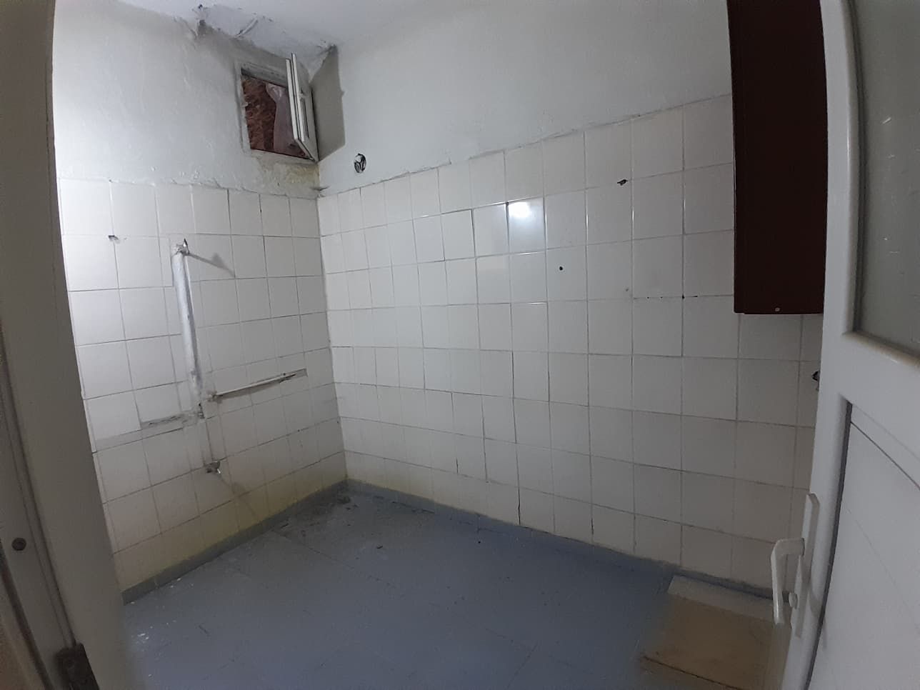 BAĞLARDA NURİYE ÇELEBİ ESER İLKOKULU YANI SATILIK 2+1 DAİRE