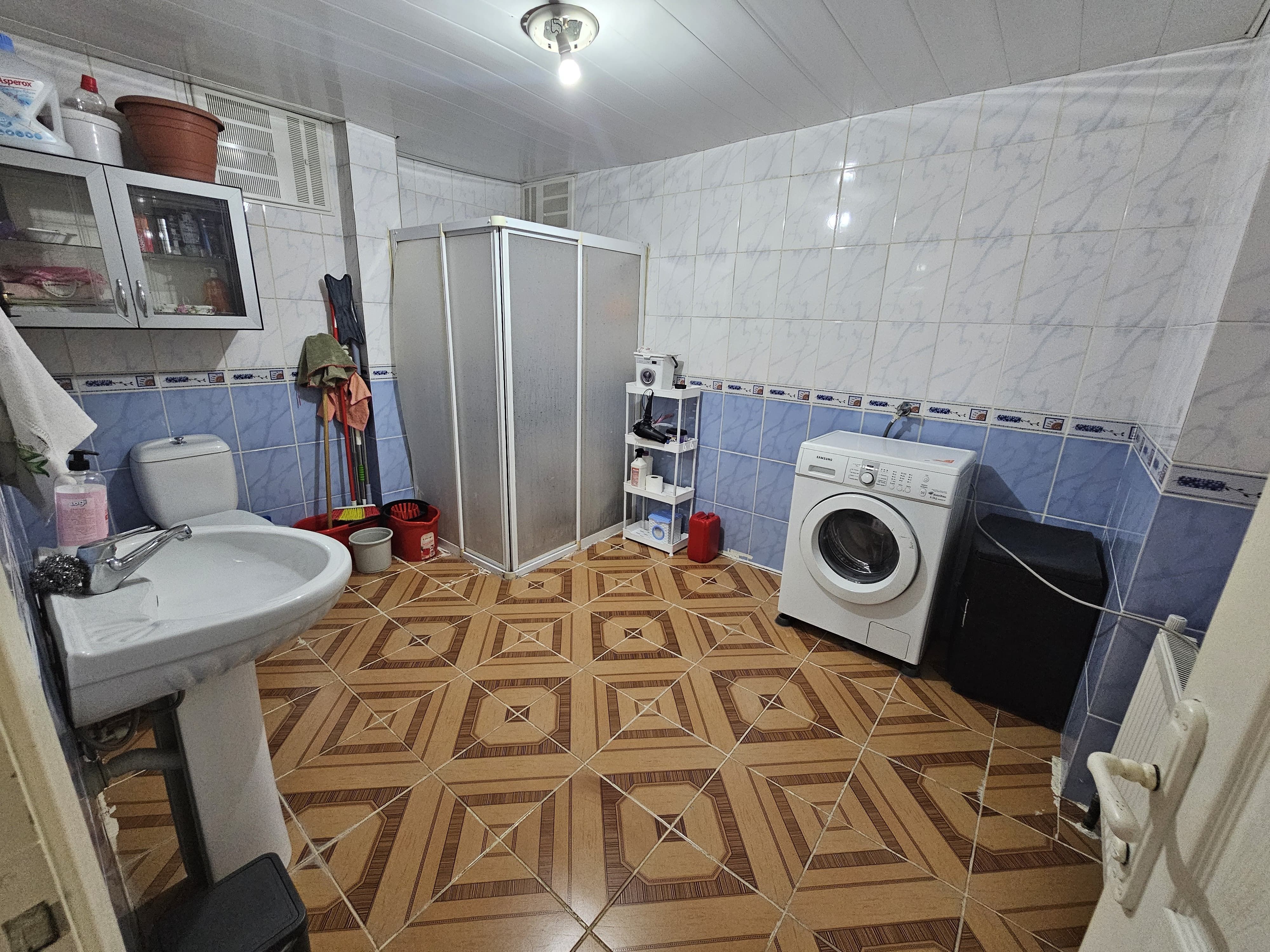 TEKEL KAVŞAĞI CİVARI FUL YAPILI ACİL SATILIK İLK GÜNDEN HASARSIZ 3+1 DAİRE!