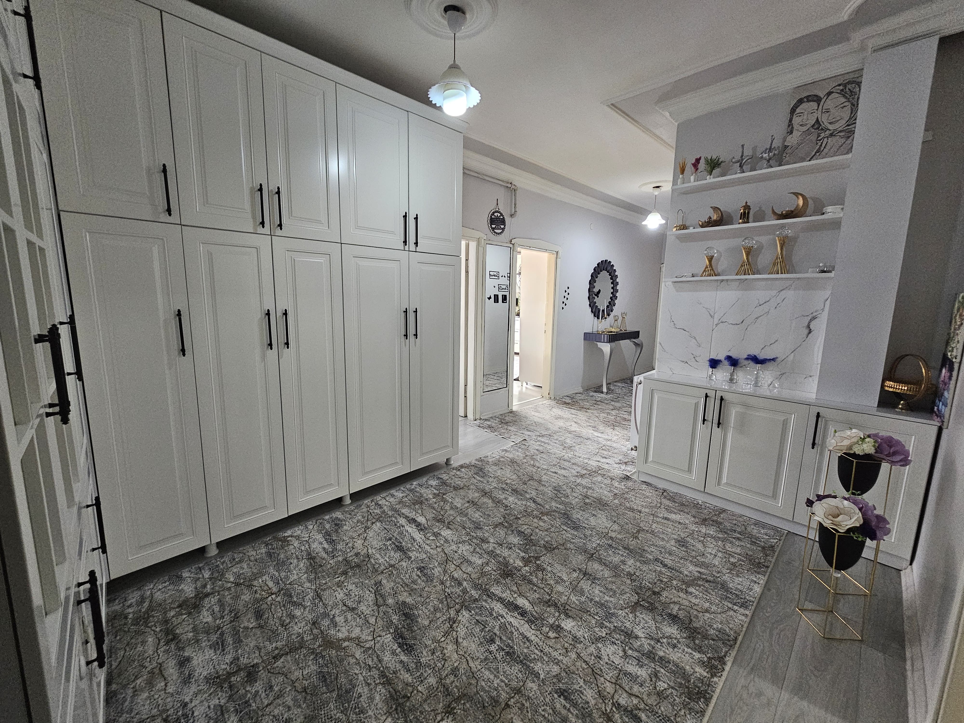 TEKEL KAVŞAĞI CİVARI FUL YAPILI ACİL SATILIK İLK GÜNDEN HASARSIZ 3+1 DAİRE!