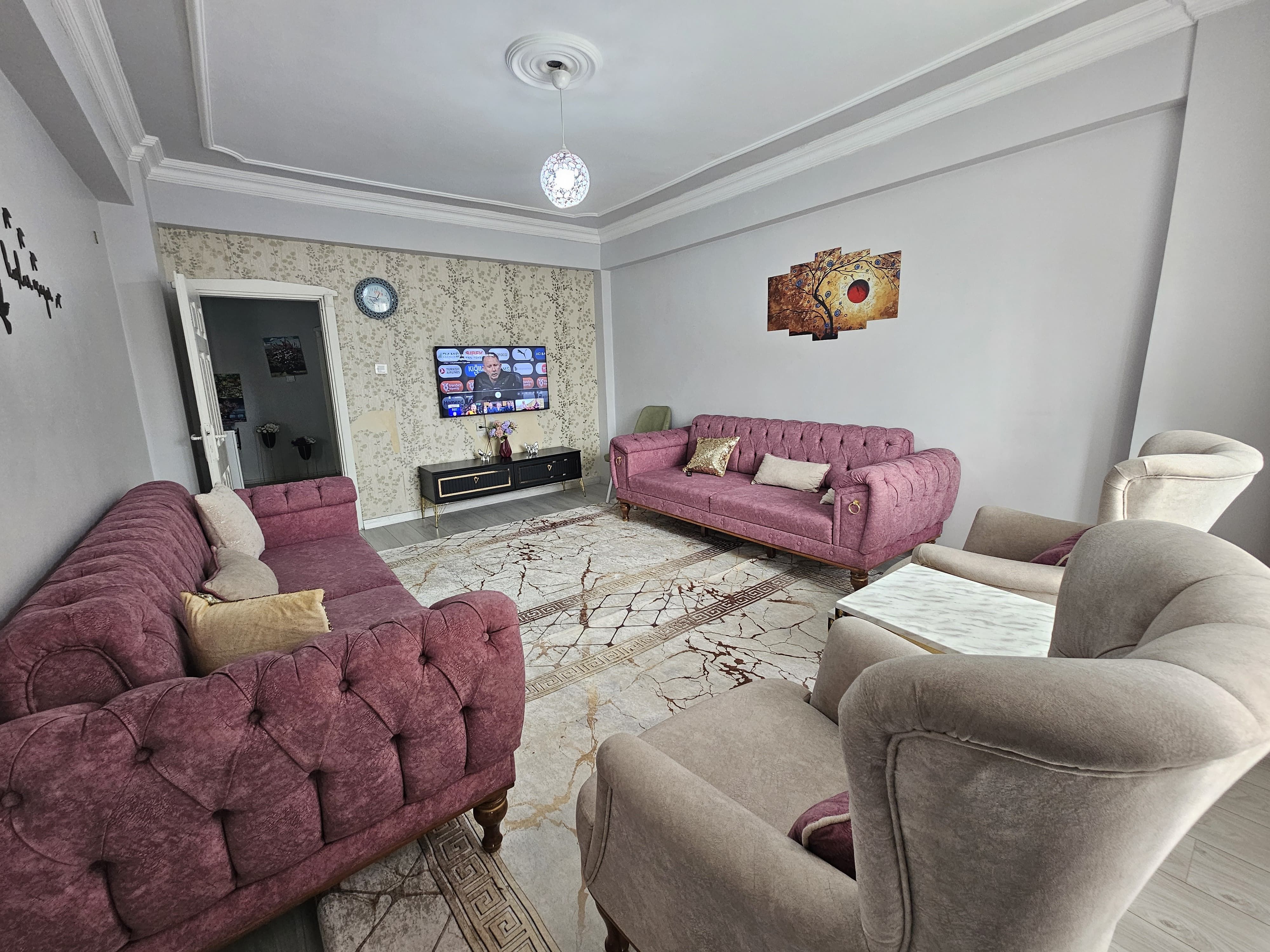TEKEL KAVŞAĞI CİVARI FUL YAPILI ACİL SATILIK İLK GÜNDEN HASARSIZ 3+1 DAİRE!
