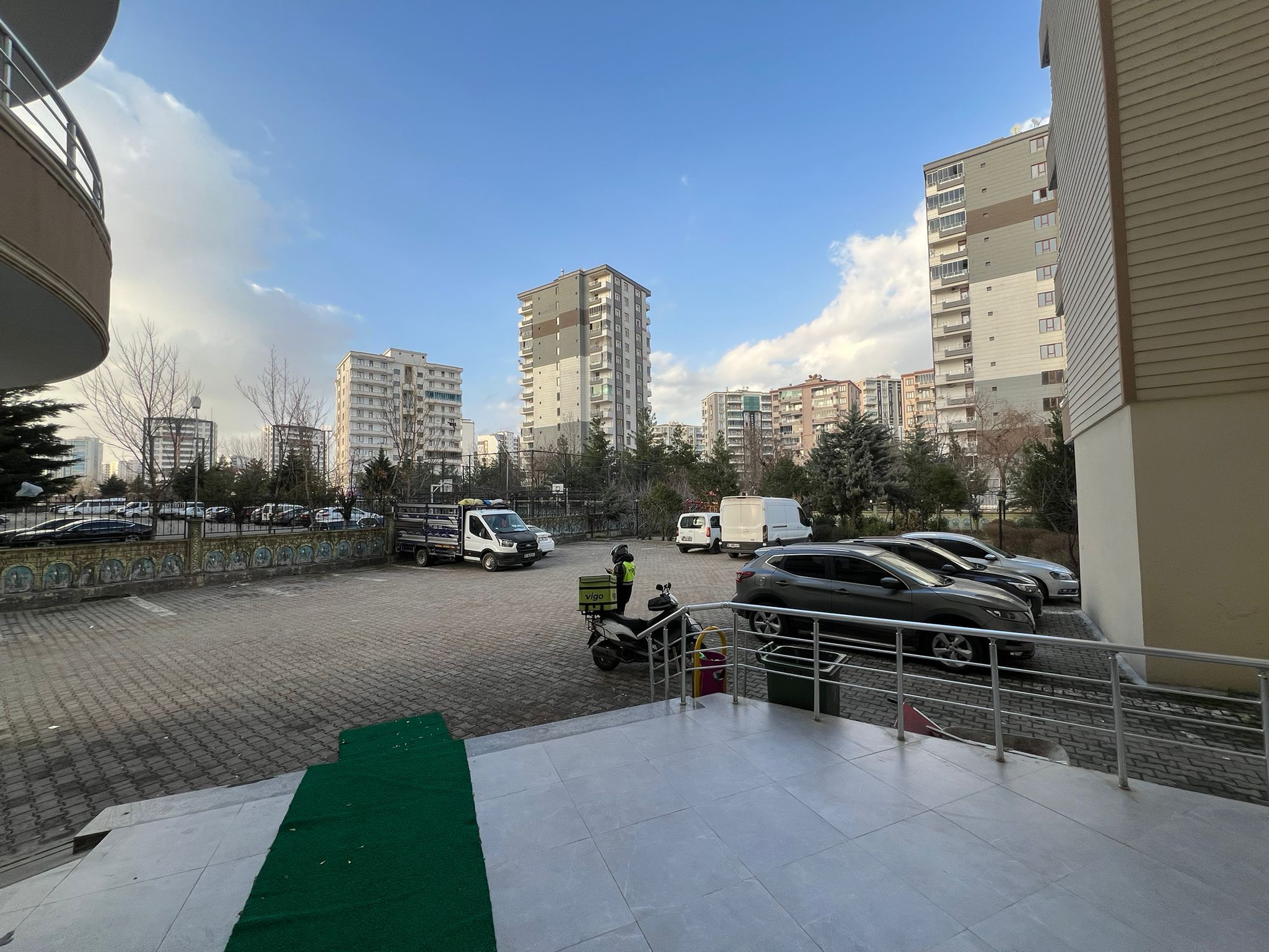 SATILIK RADİSSON ARKASI 4+1 ULTRA LUX DAİRE
