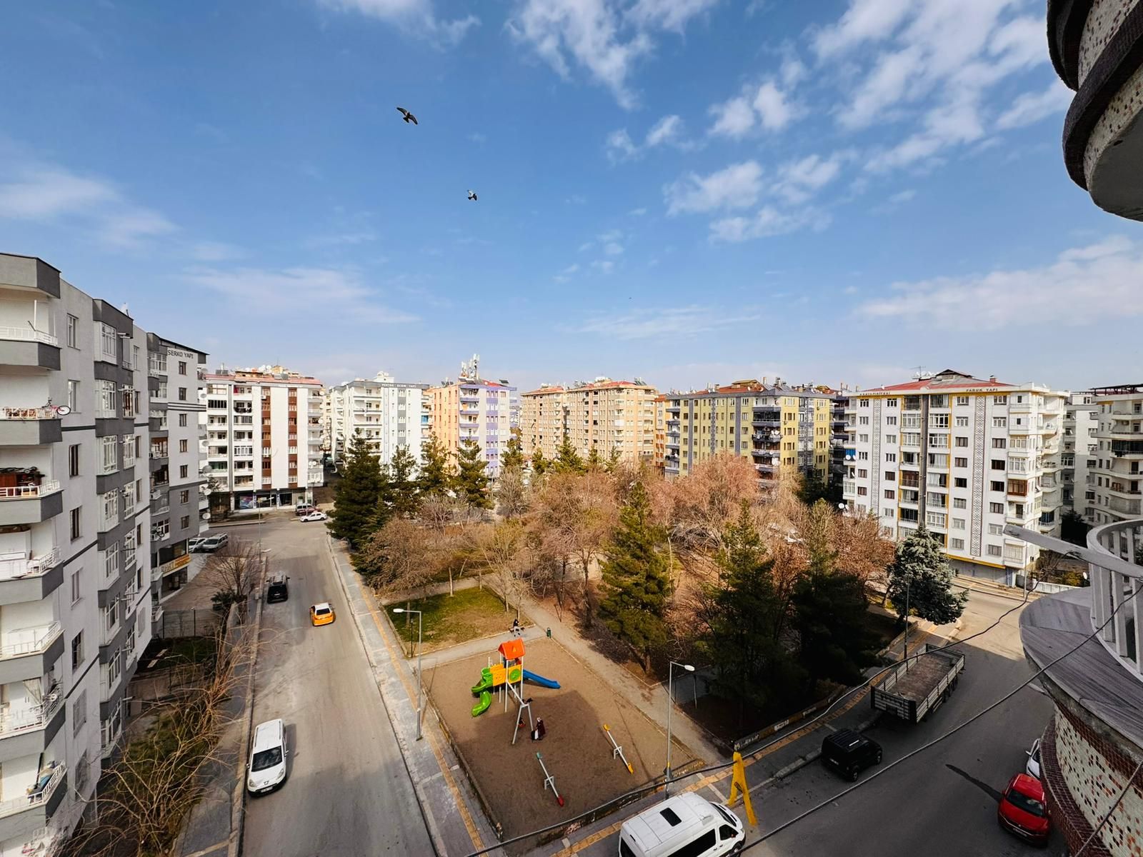 GAZİLER PAZARTESİ PAZARLI YAKIN 3+1 DAİRE
