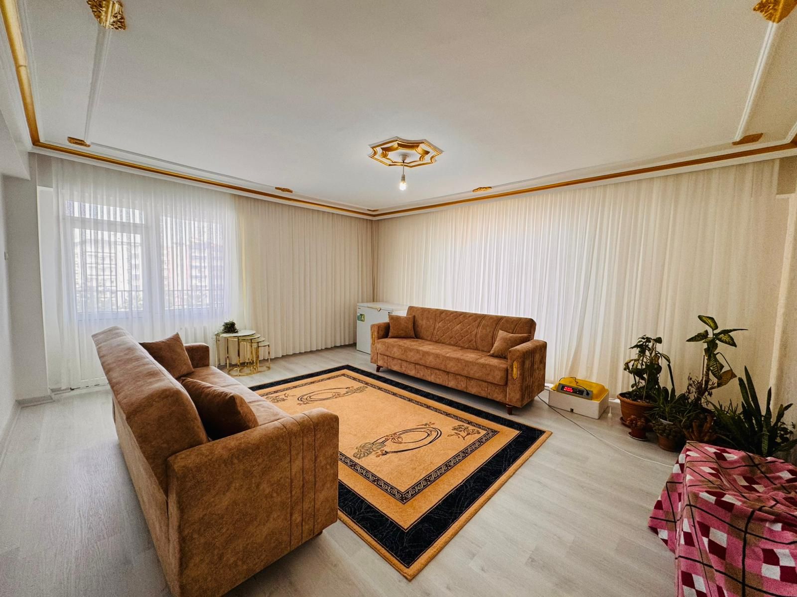 GAZİLER PAZARTESİ PAZARLI YAKIN 3+1 DAİRE
