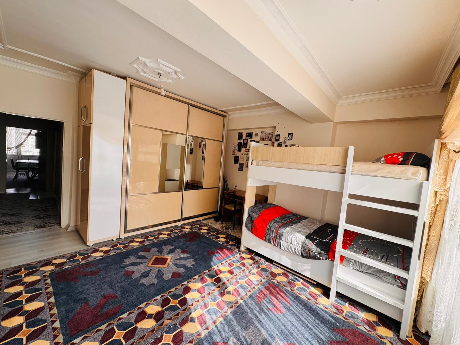 GAZİLER PAZARTESİ PAZARLI YAKIN 3+1 DAİRE